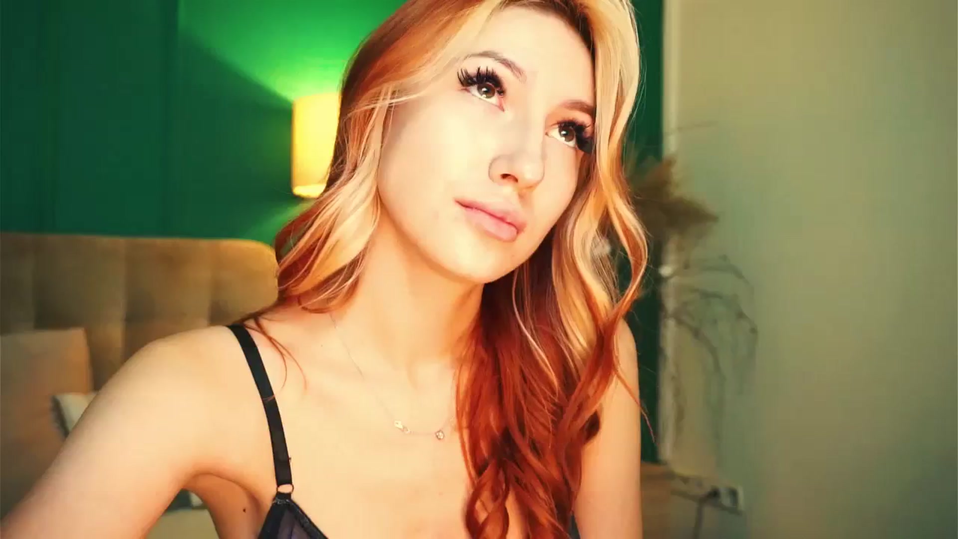 Gallery image thumbnail from LovelyGin's myfreecams stream on, 11/15/2023, 17:33 image 20 of 20