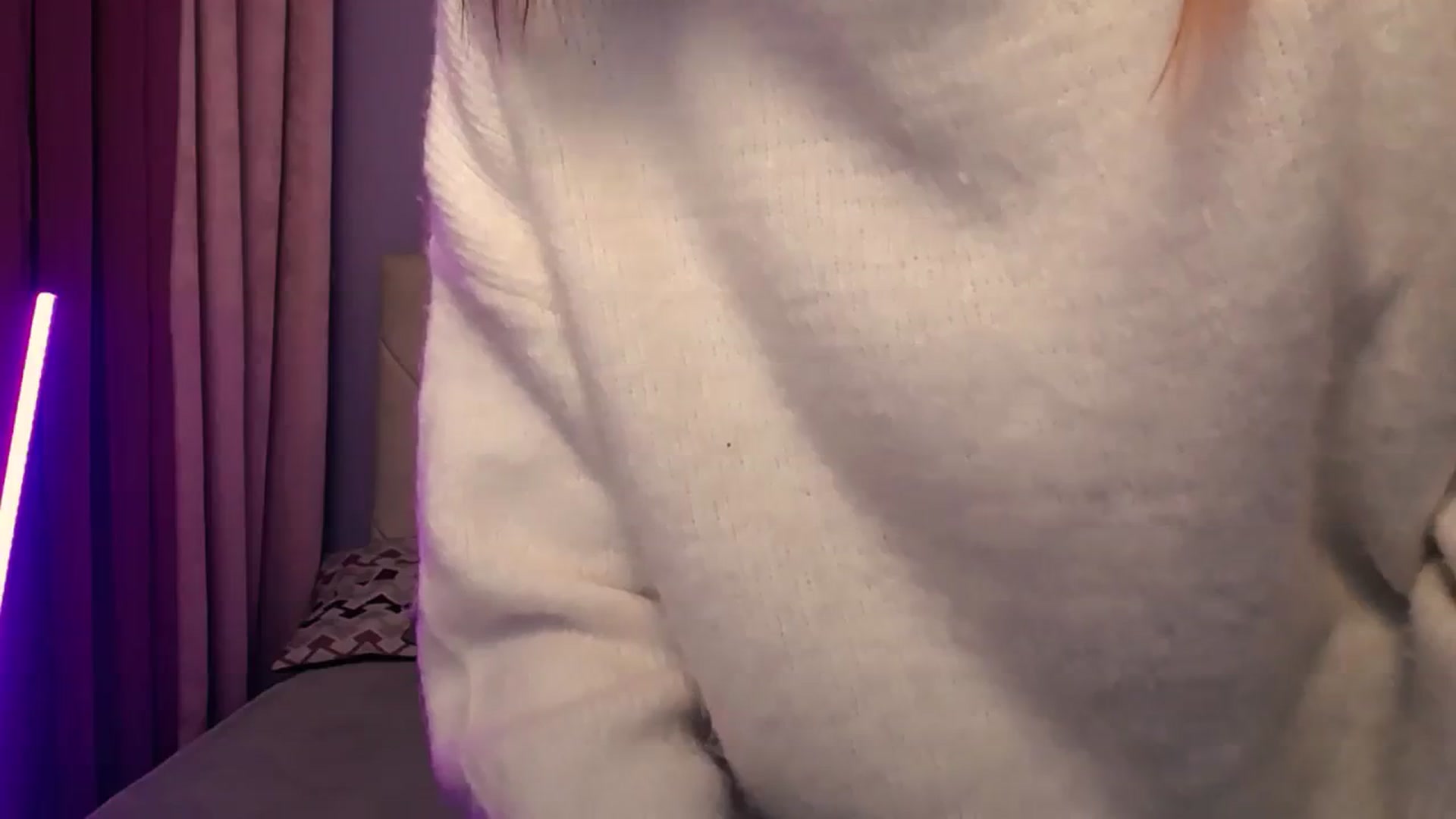 Gallery image thumbnail from LovelyGin's myfreecams stream on, 11/16/2023, 18:25 image 16 of 20