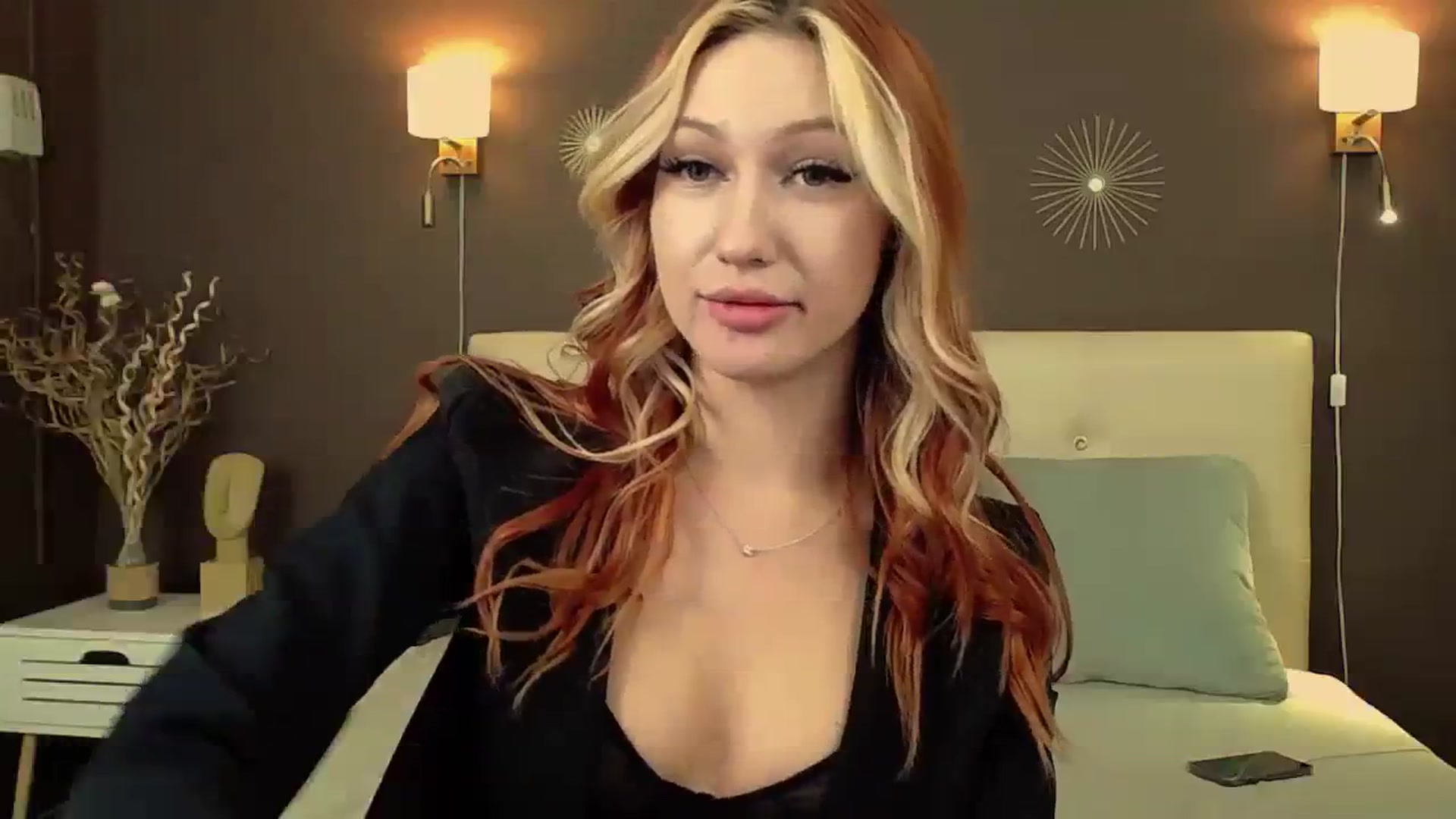 Gallery image thumbnail from LovelyGin's myfreecams stream on, 11/20/2023, 18:40 image 11 of 20