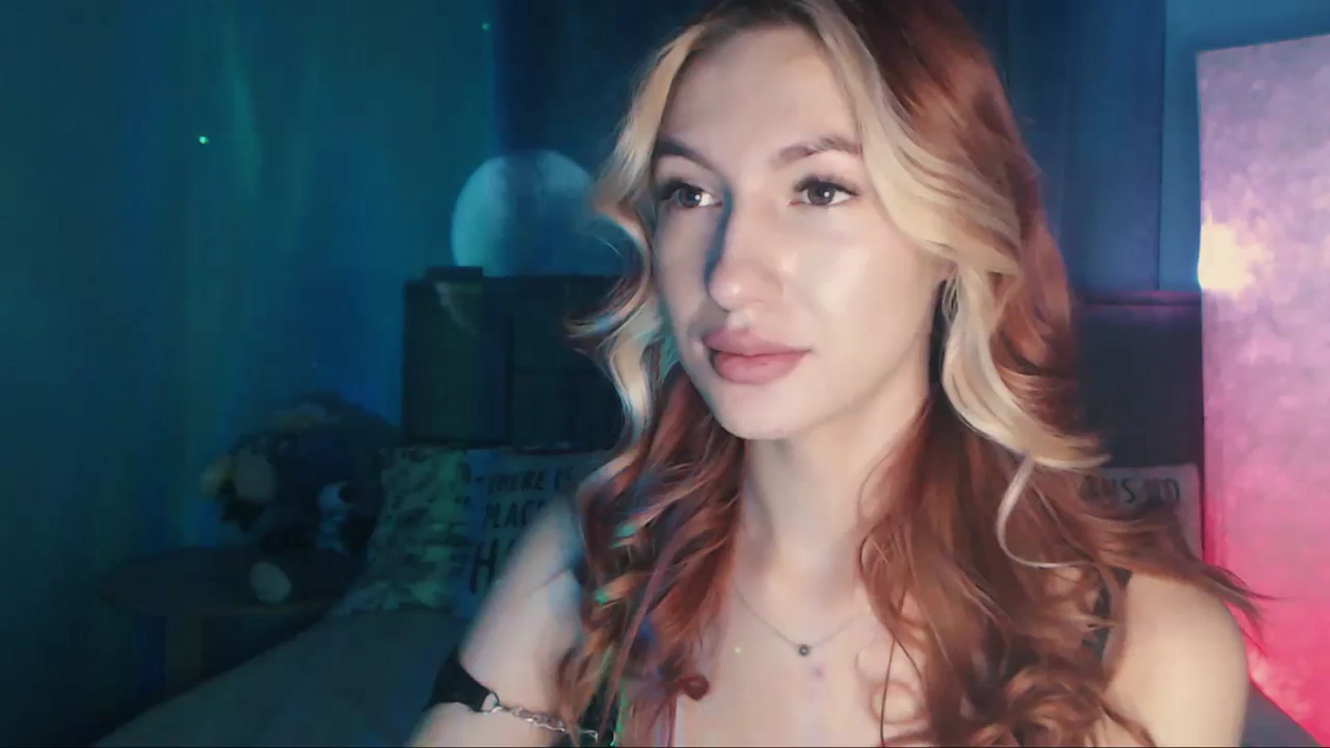 Gallery image thumbnail from LovelyGin's myfreecams stream on, 11/28/2023, 17:35 image 4 of 20
