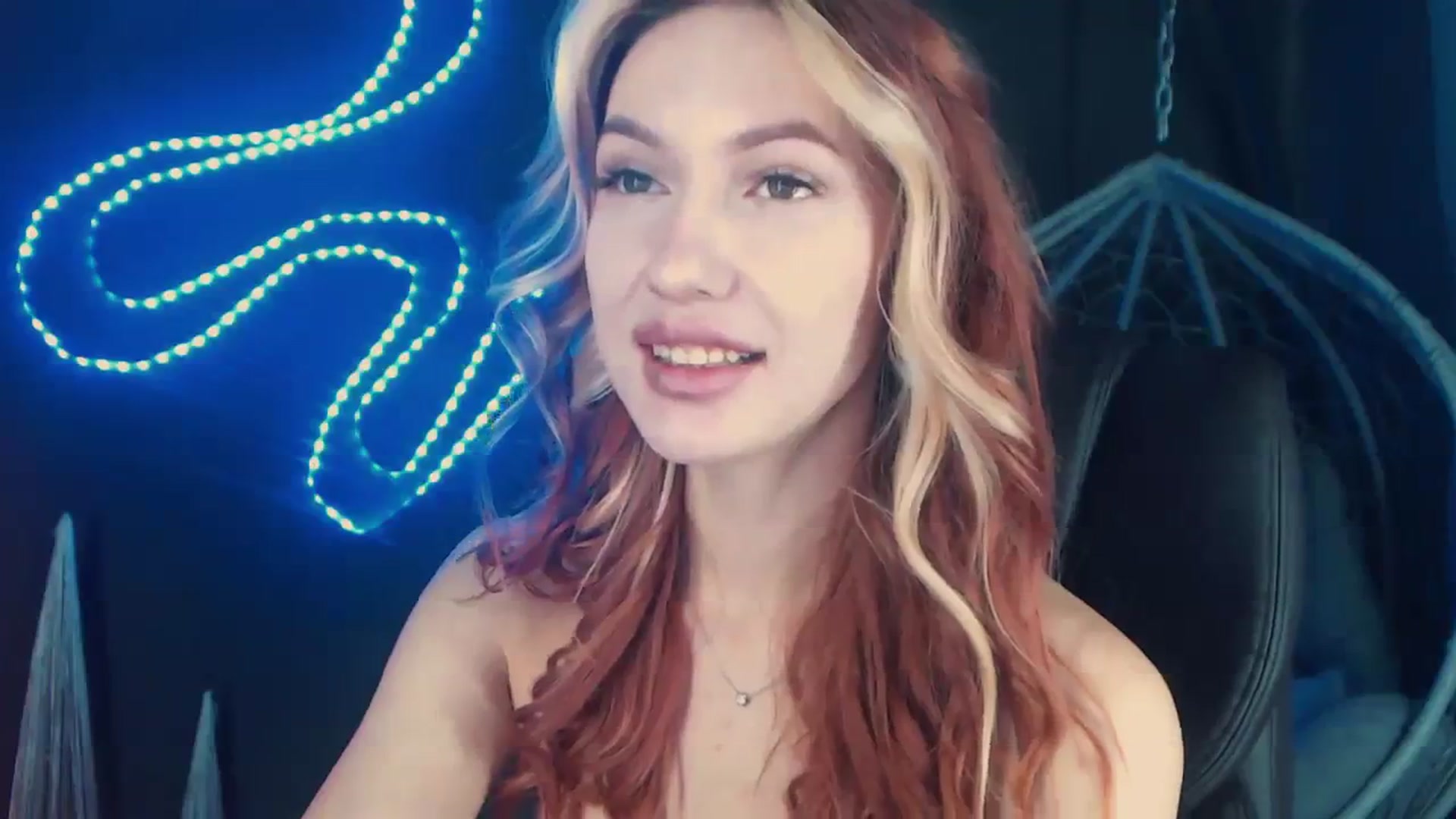 Gallery image thumbnail from LovelyGin's myfreecams stream on, 12/04/2023, 14:38 image 6 of 20