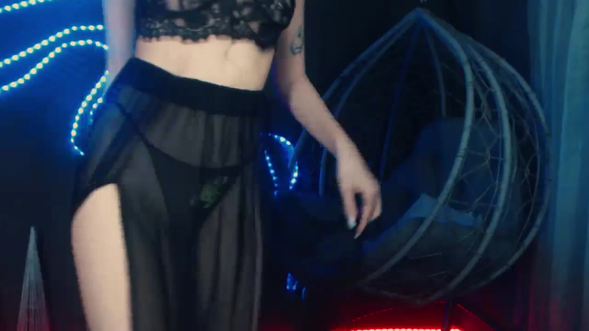 Gallery image thumbnail from LovelyGin's myfreecams stream on, 12/04/2023, 15:05 image 7 of 20