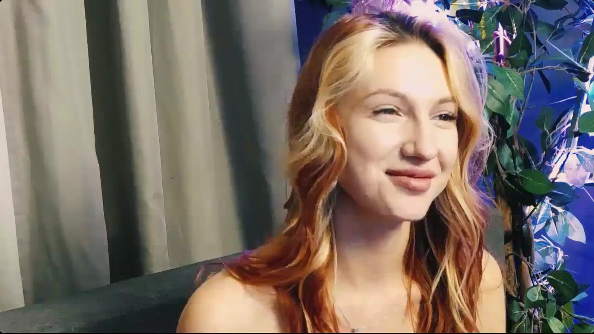 Gallery image thumbnail from LovelyGin's myfreecams stream on, 12/05/2023, 19:04 image 10 of 20
