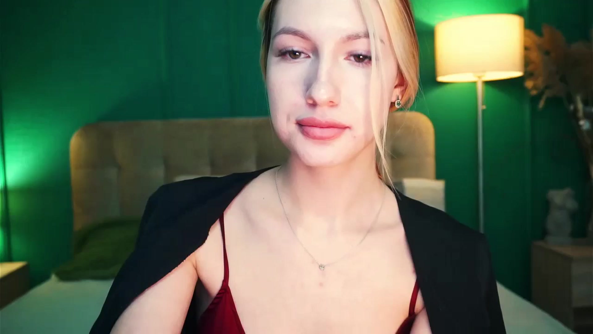 Gallery image thumbnail from LovelyGin's myfreecams stream on, 12/11/2023, 15:56 image 5 of 20