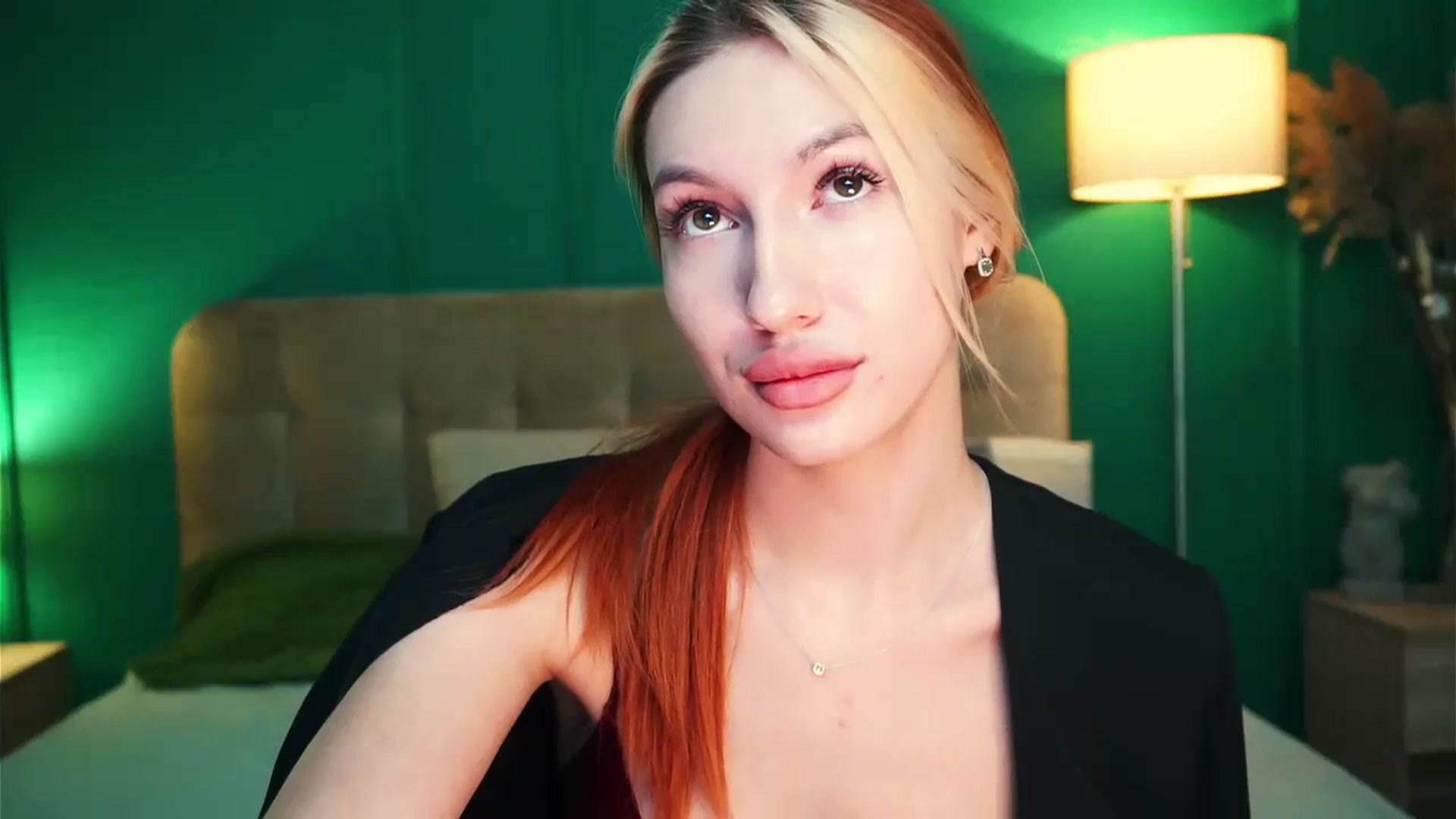Gallery image thumbnail from LovelyGin's myfreecams stream on, 12/11/2023, 17:03 image 2 of 20