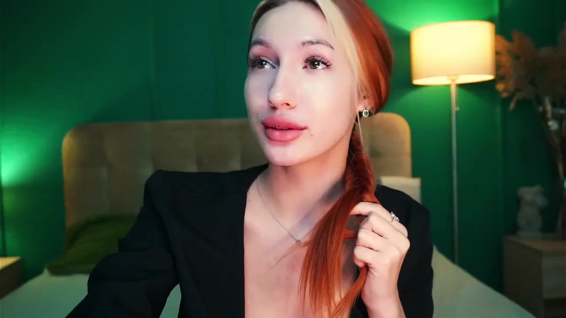 Gallery image thumbnail from LovelyGin's myfreecams stream on, 12/11/2023, 17:03 image 7 of 20