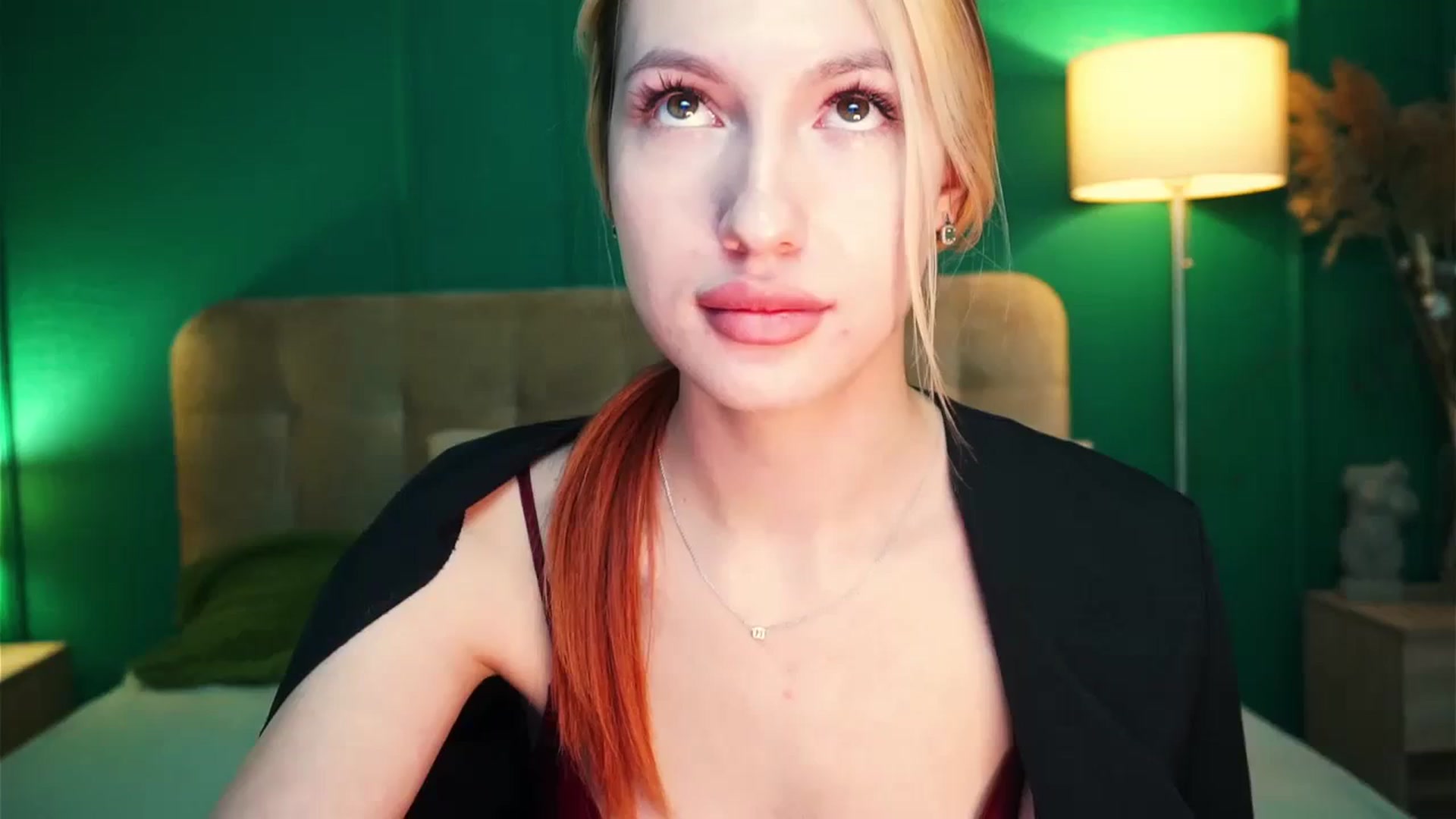 Gallery image thumbnail from LovelyGin's myfreecams stream on, 12/11/2023, 17:03 image 1 of 20