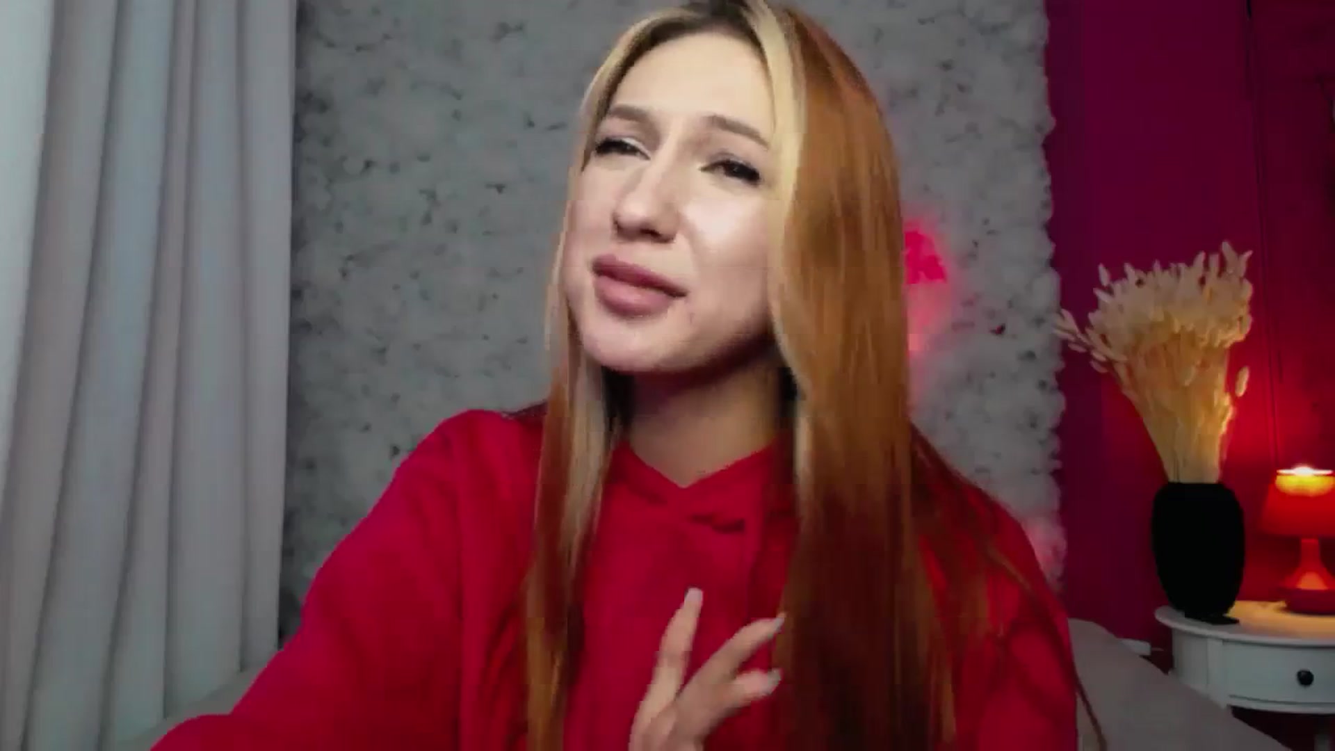 Gallery image thumbnail from LovelyGin's myfreecams stream on, 12/12/2023, 15:20 image 14 of 20