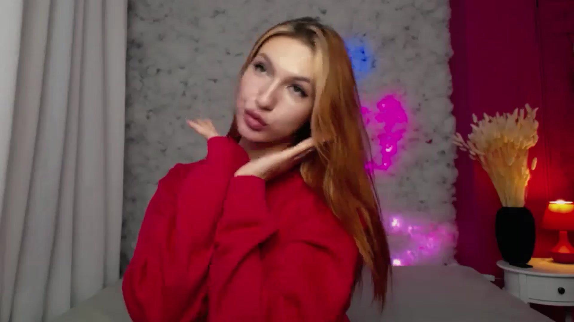 Gallery image thumbnail from LovelyGin's myfreecams stream on, 12/12/2023, 15:20 image 19 of 20