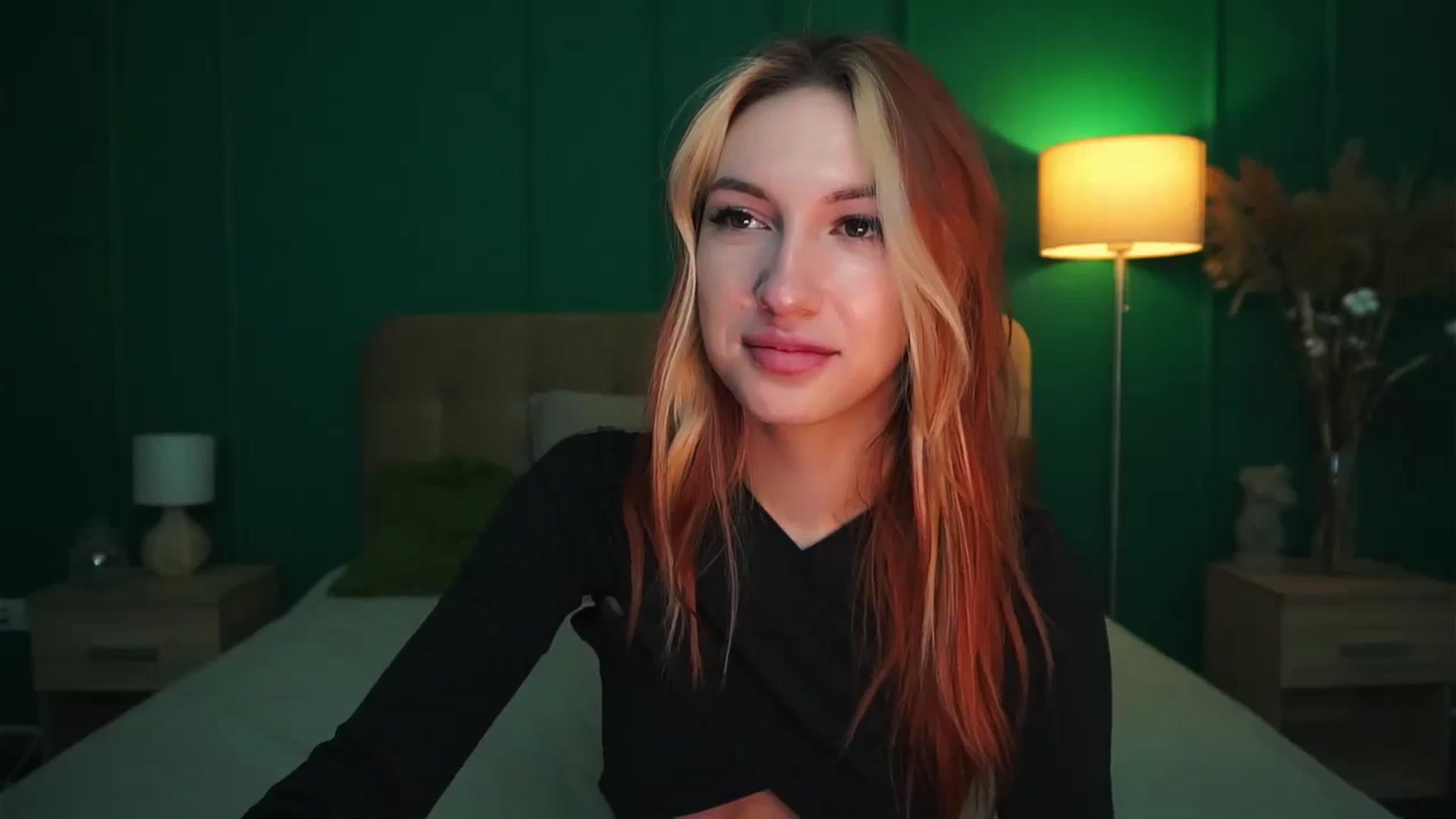 Gallery image thumbnail from LovelyGin's myfreecams stream on, 12/14/2023, 14:38 image 17 of 20