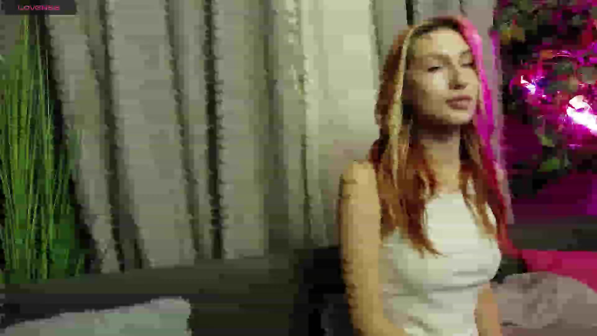Gallery image thumbnail from LovelyGin's myfreecams stream on, 12/18/2023, 16:15 image 2 of 20