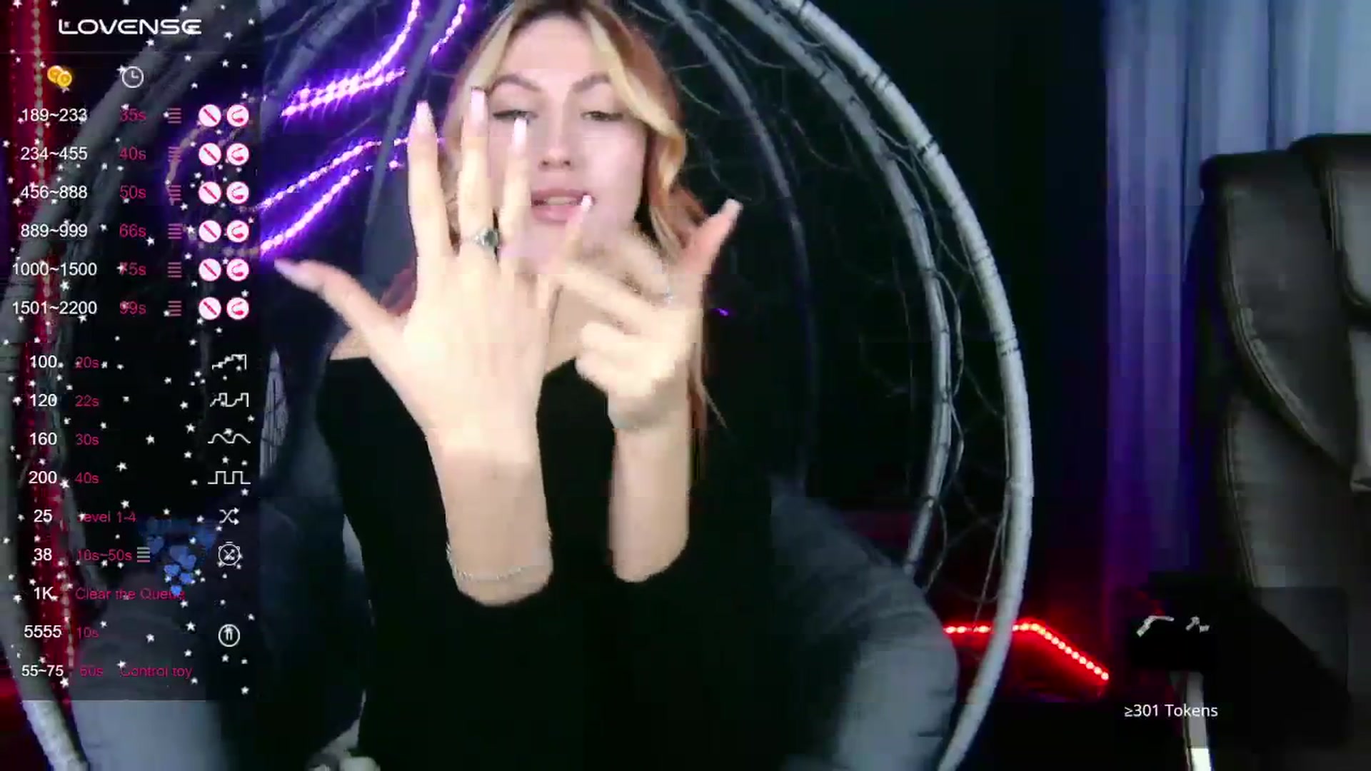 Gallery image thumbnail from LovelyGin's myfreecams stream on, 12/22/2023, 15:22 image 17 of 20