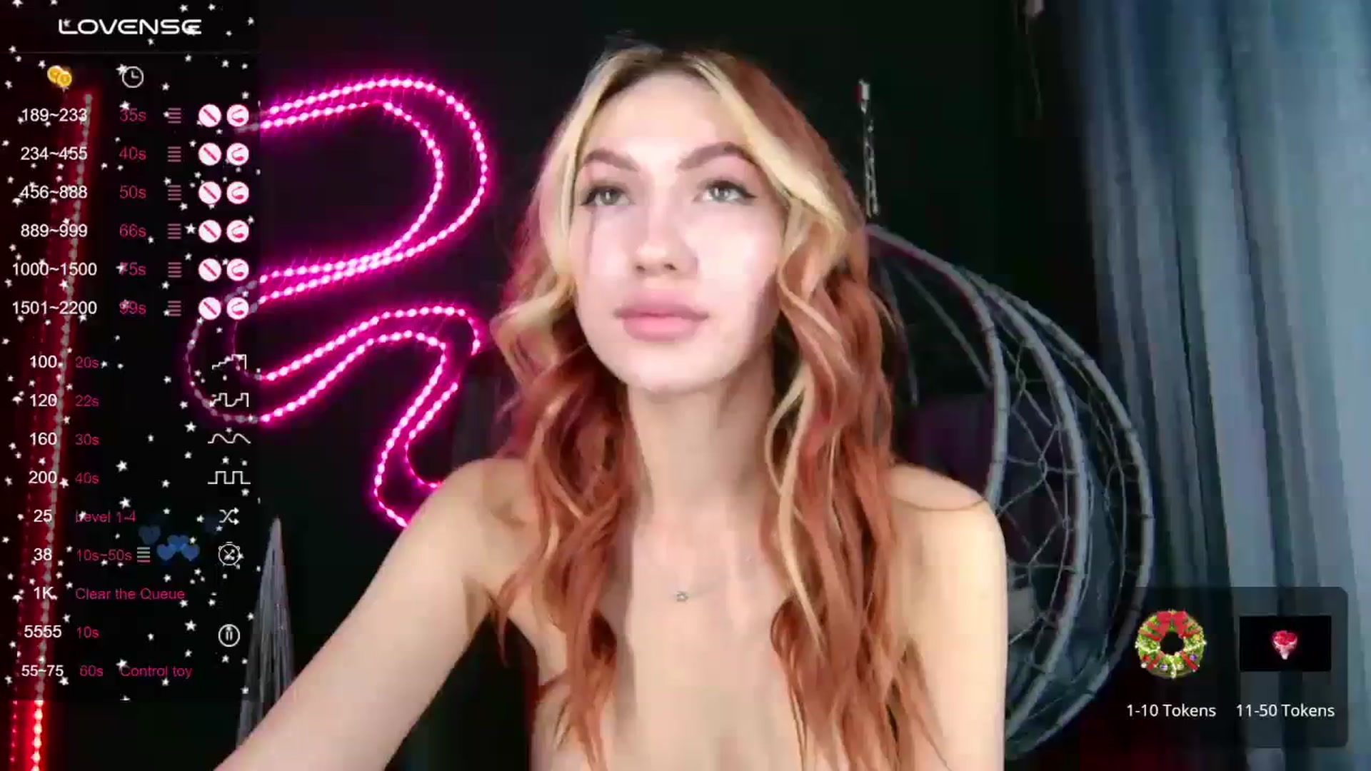 Gallery image thumbnail from LovelyGin's myfreecams stream on, 12/22/2023, 18:04 image 18 of 20