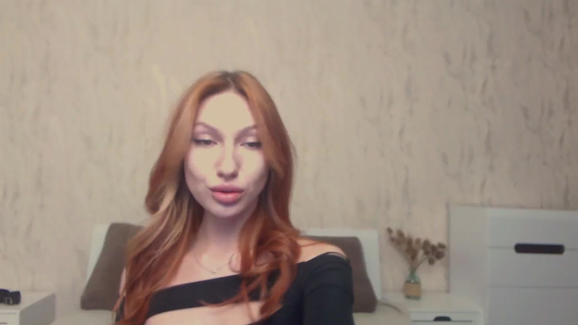 Gallery image thumbnail from LovelyGin's myfreecams stream on, 04/03/2024, 19:56 image 17 of 20