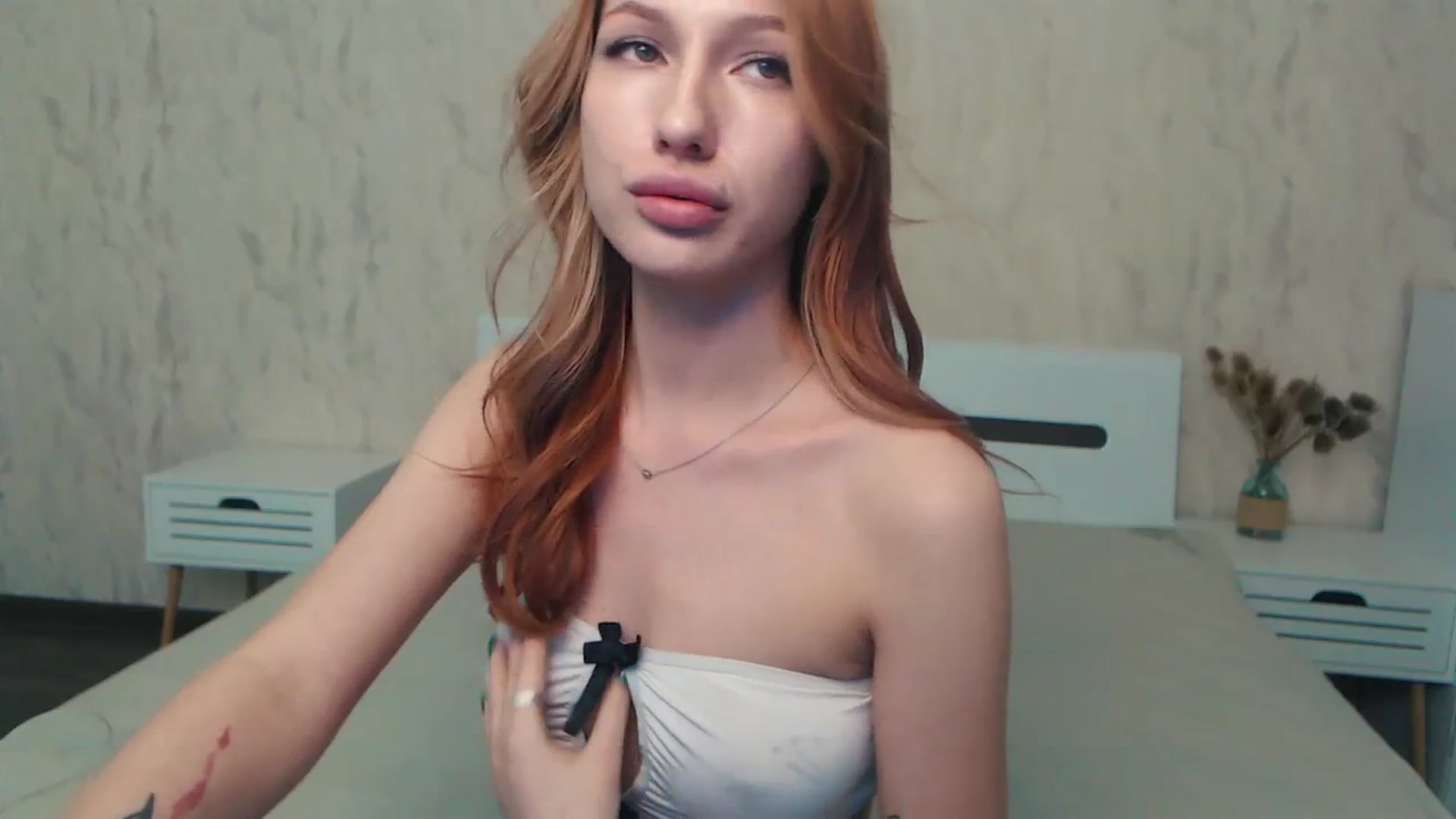 Gallery image thumbnail from LovelyGin's myfreecams stream on, 04/09/2024, 15:32 image 19 of 20
