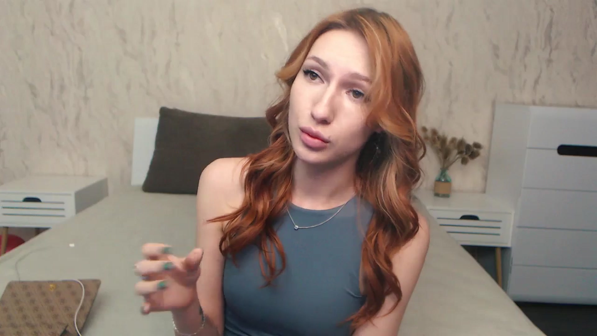 Gallery image thumbnail from LovelyGin's myfreecams stream on, 04/10/2024, 18:18 image 4 of 20