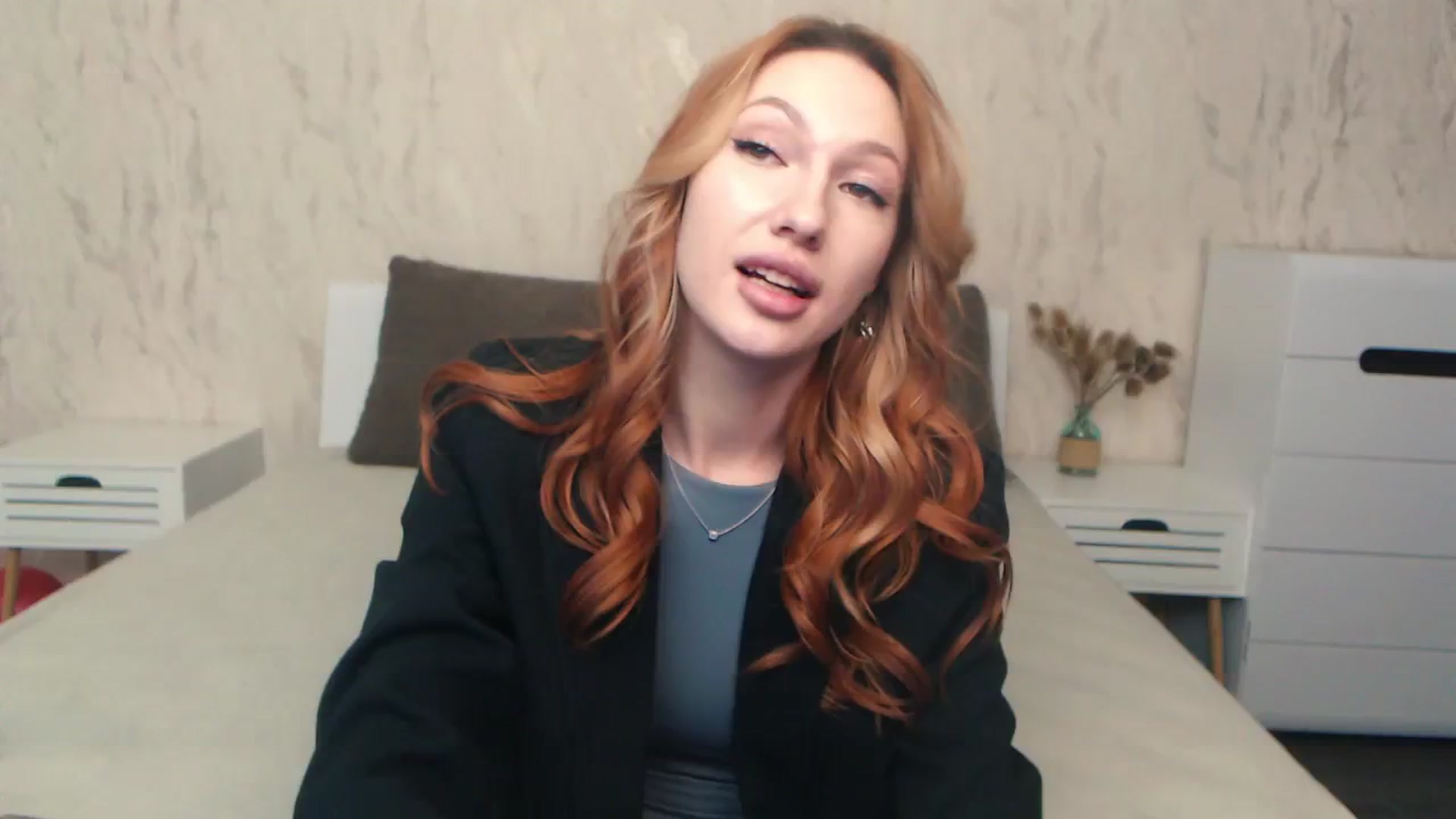 Gallery image thumbnail from LovelyGin's myfreecams stream on, 04/10/2024, 18:18 image 20 of 20