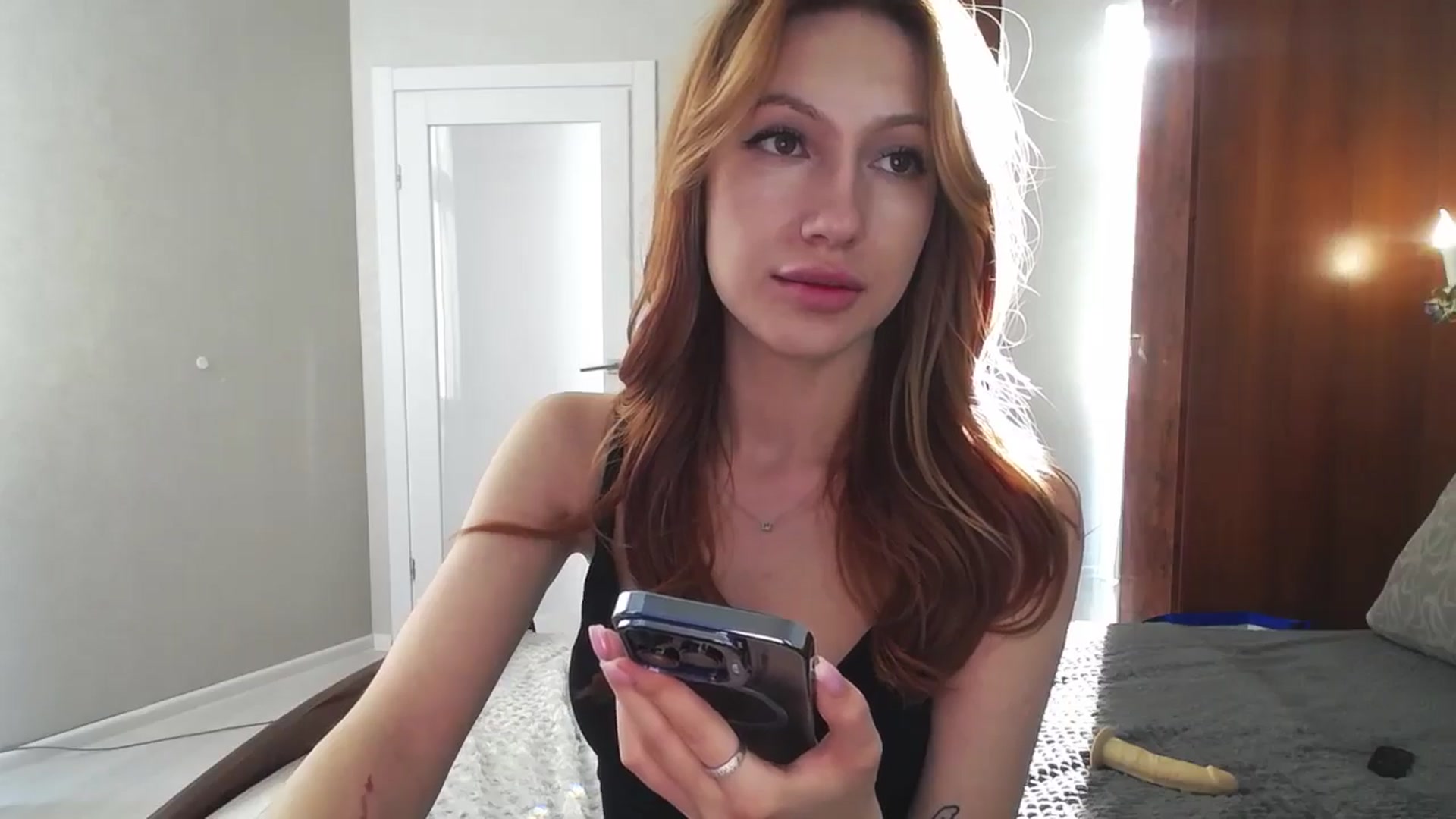 Gallery image thumbnail from LovelyGin's myfreecams stream on, 05/02/2024, 15:37 image 19 of 20