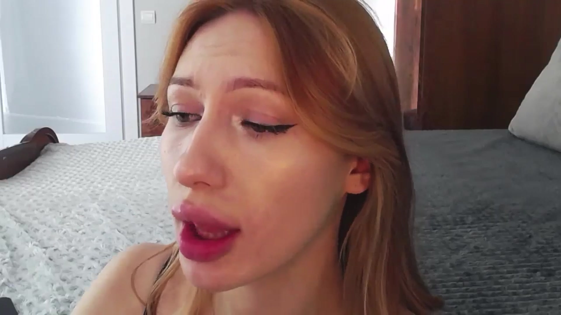 Gallery image thumbnail from LovelyGin's myfreecams stream on, 05/03/2024, 14:28 image 15 of 20