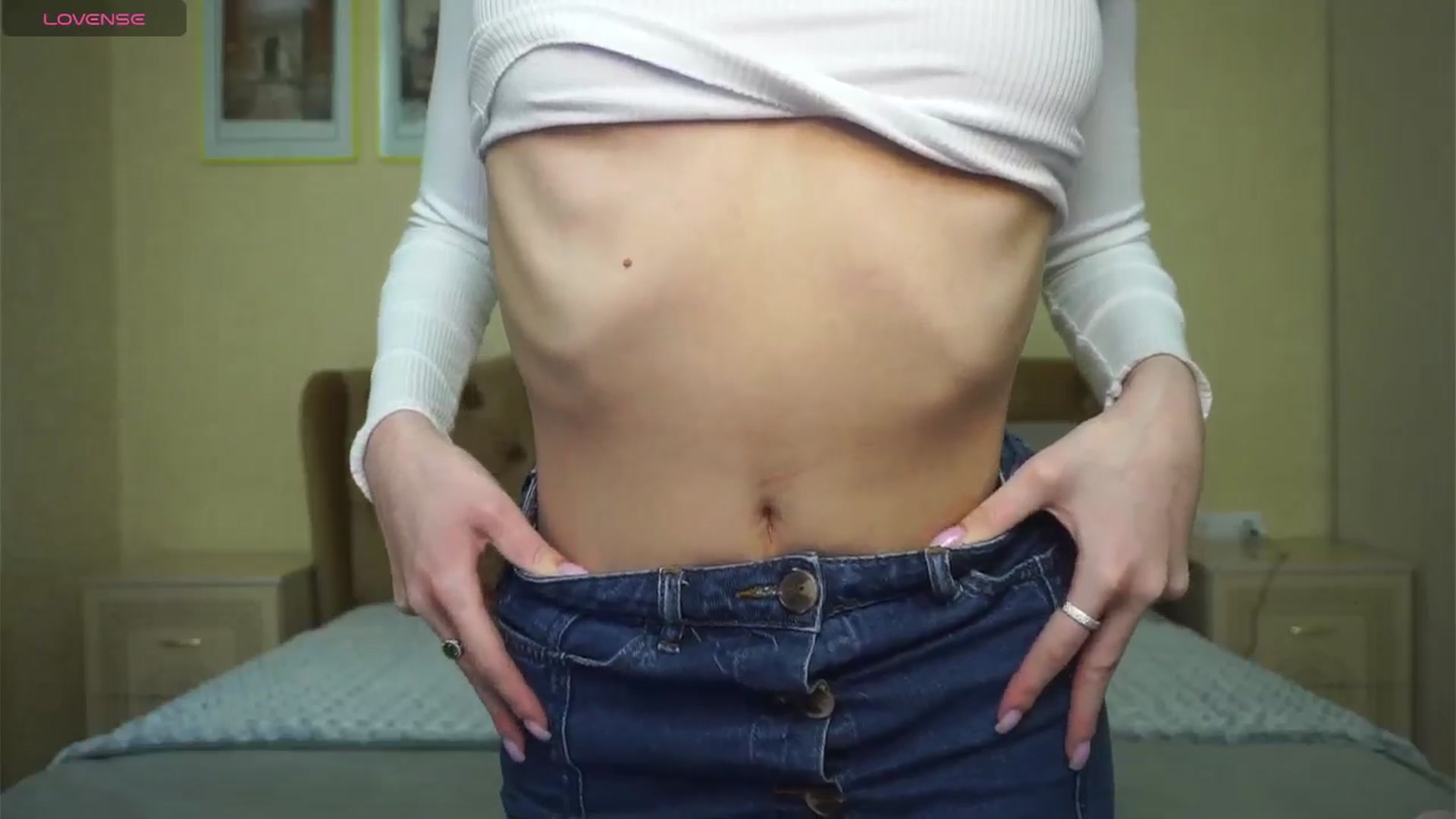 Gallery image thumbnail from LovelyGin's myfreecams stream on, 05/13/2024, 13:18 image 9 of 20