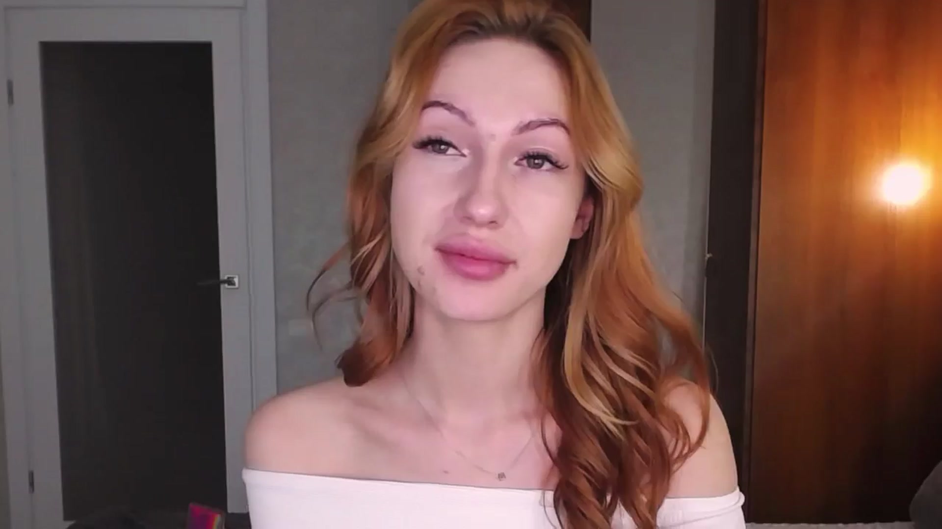 Gallery image thumbnail from LovelyGin's myfreecams stream on, 05/15/2024, 20:02 image 19 of 20