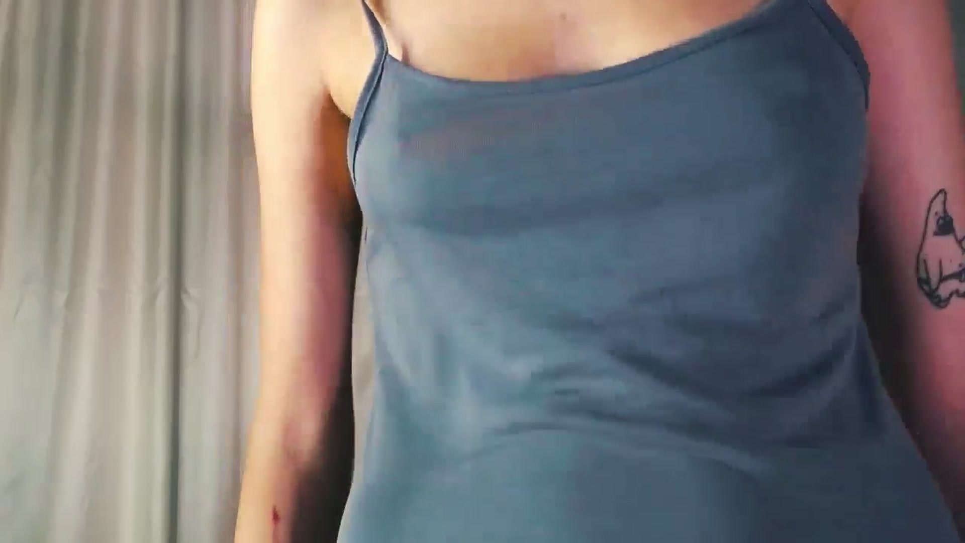 Gallery image thumbnail from LovelyGin's myfreecams stream on, 07/15/2024, 18:02 image 9 of 20