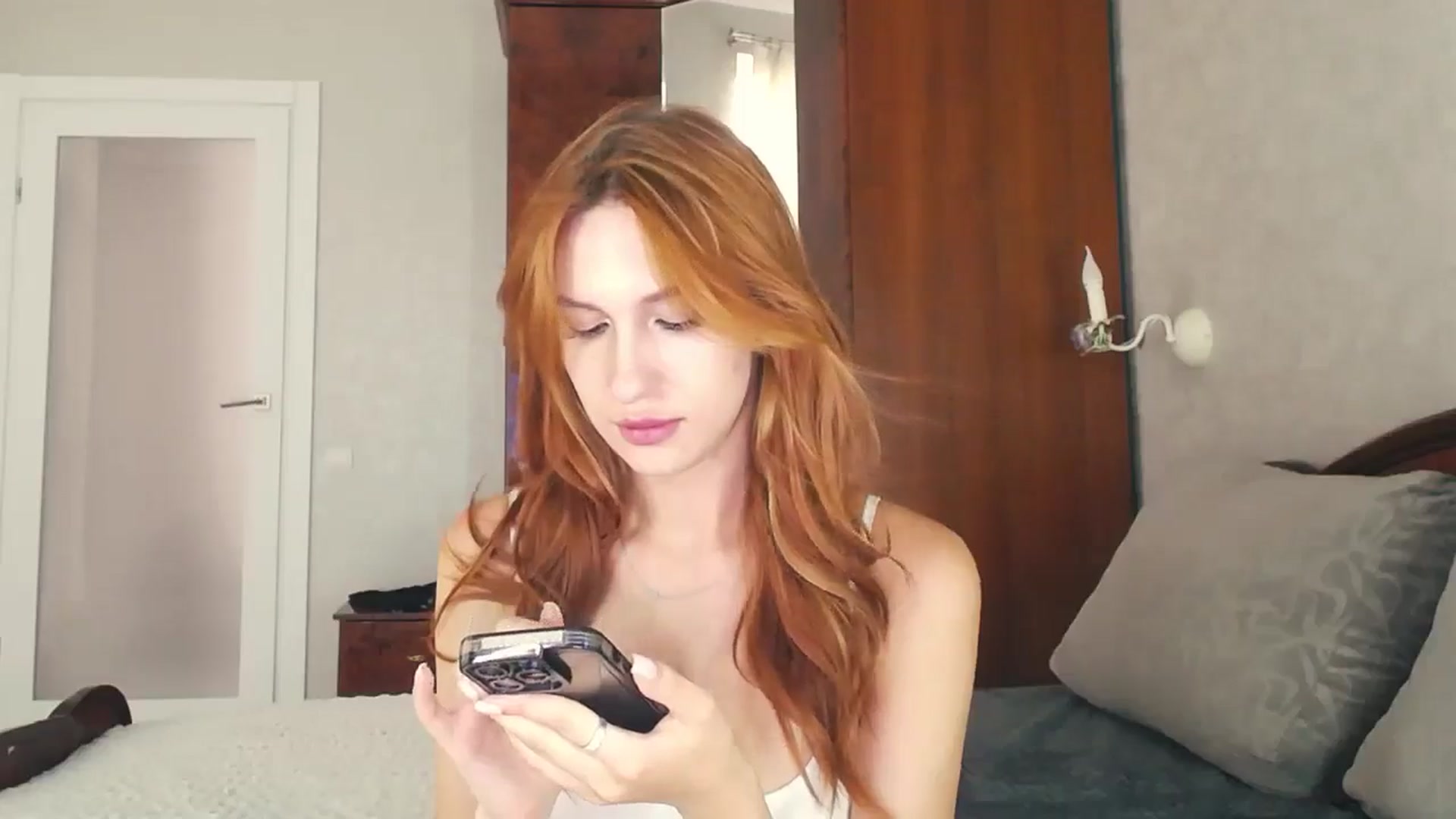 Gallery image thumbnail from LovelyGin's myfreecams stream on, 07/16/2024, 17:40 image 7 of 20
