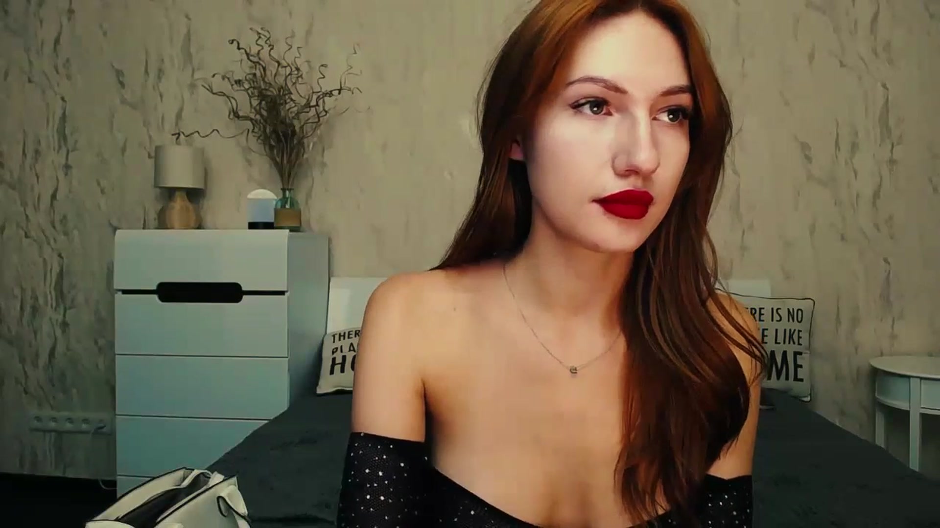 Gallery image thumbnail from LovelyGin's myfreecams stream on, 08/16/2024, 16:45 image 16 of 20