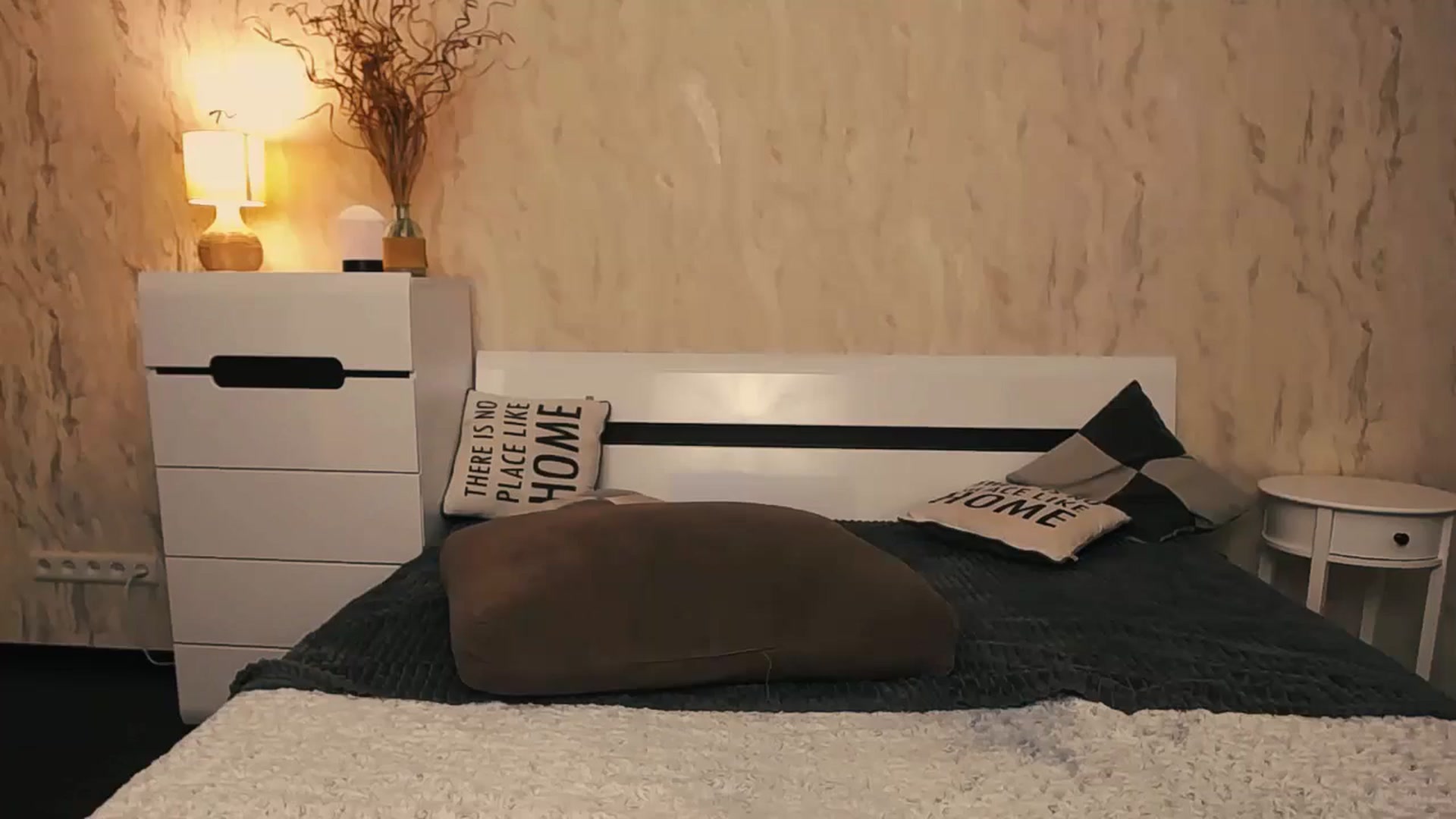 Gallery image thumbnail from LovelyGin's myfreecams stream on, 08/29/2024, 15:16 image 19 of 20