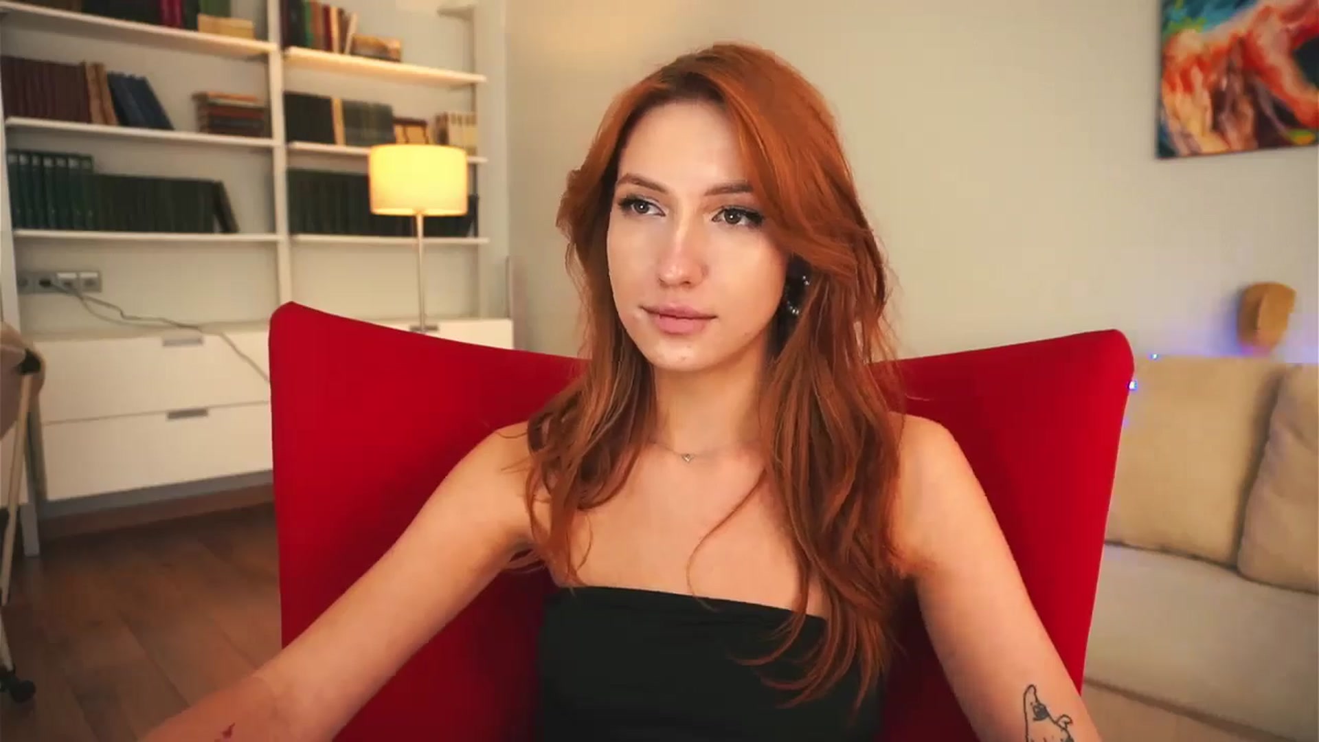 Gallery image thumbnail from LovelyGin's myfreecams stream on, 09/13/2024, 16:21 image 4 of 20