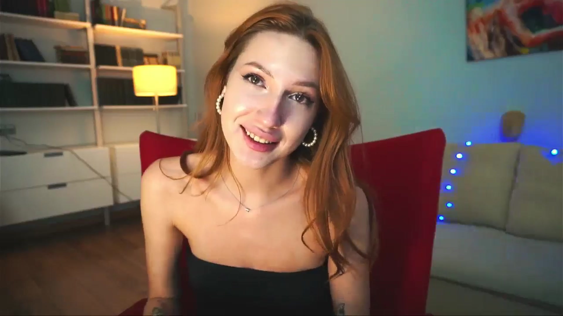 Gallery image thumbnail from LovelyGin's myfreecams stream on, 09/13/2024, 18:58 image 3 of 20
