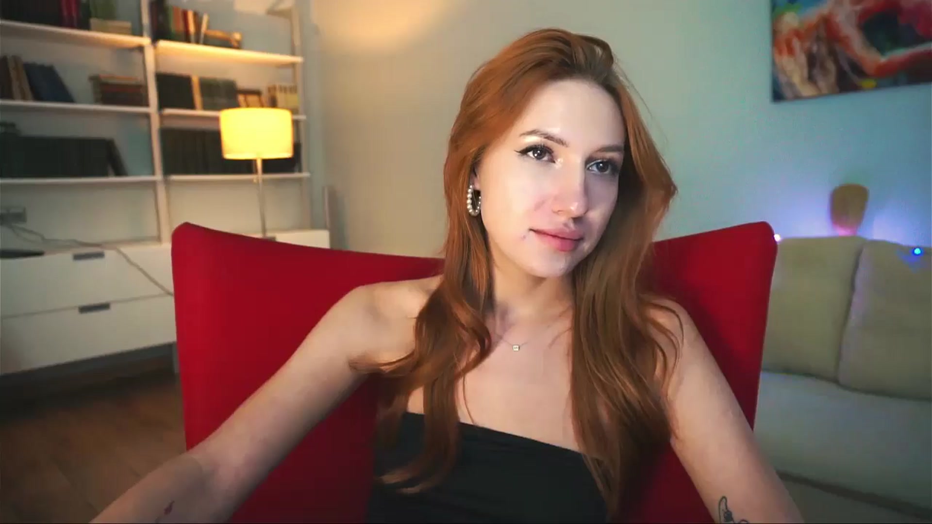 Gallery image thumbnail from LovelyGin's myfreecams stream on, 09/13/2024, 18:58 image 7 of 20