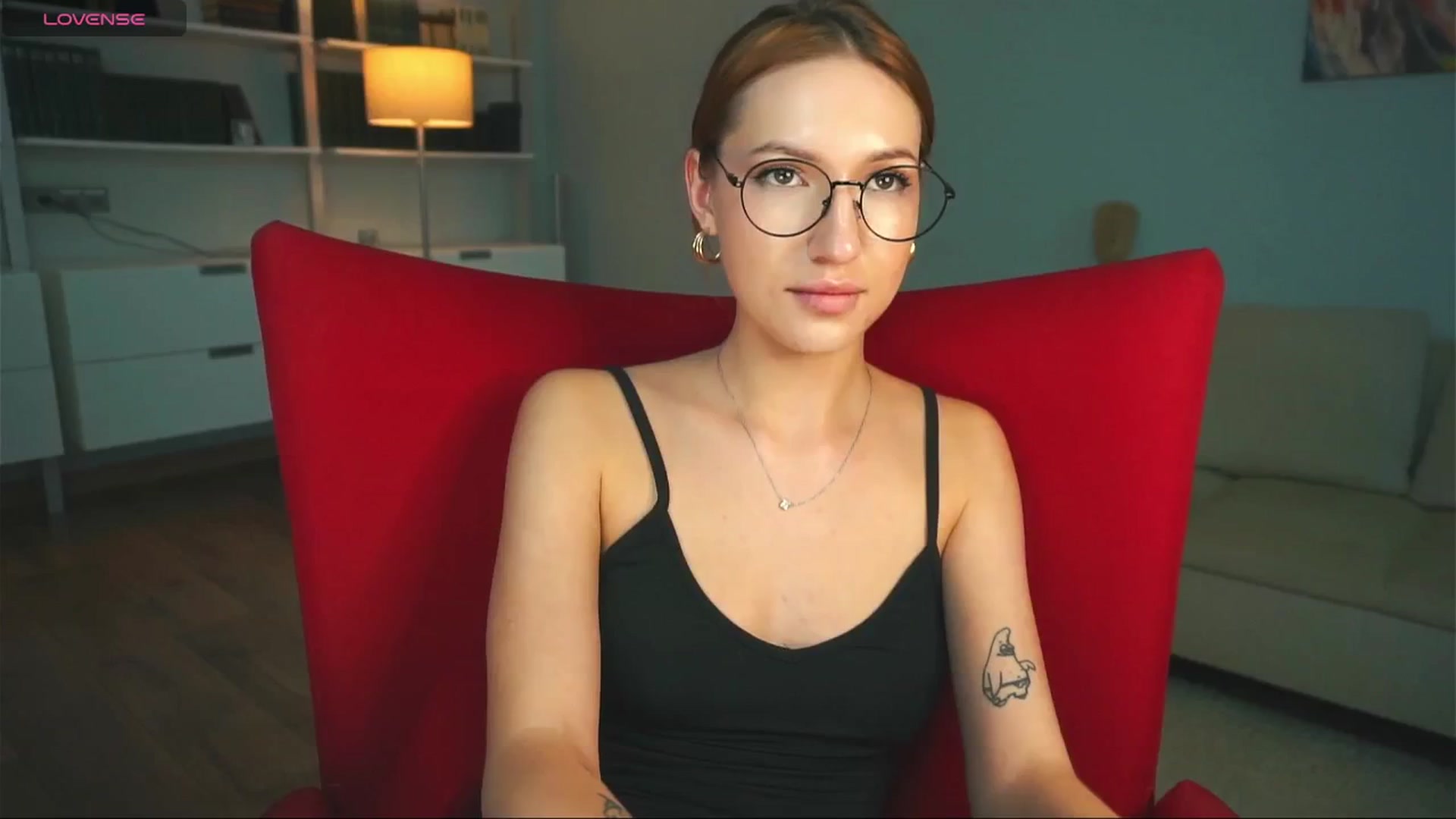 Gallery image thumbnail from LovelyGin's myfreecams stream on, 09/23/2024, 16:34 image 15 of 20