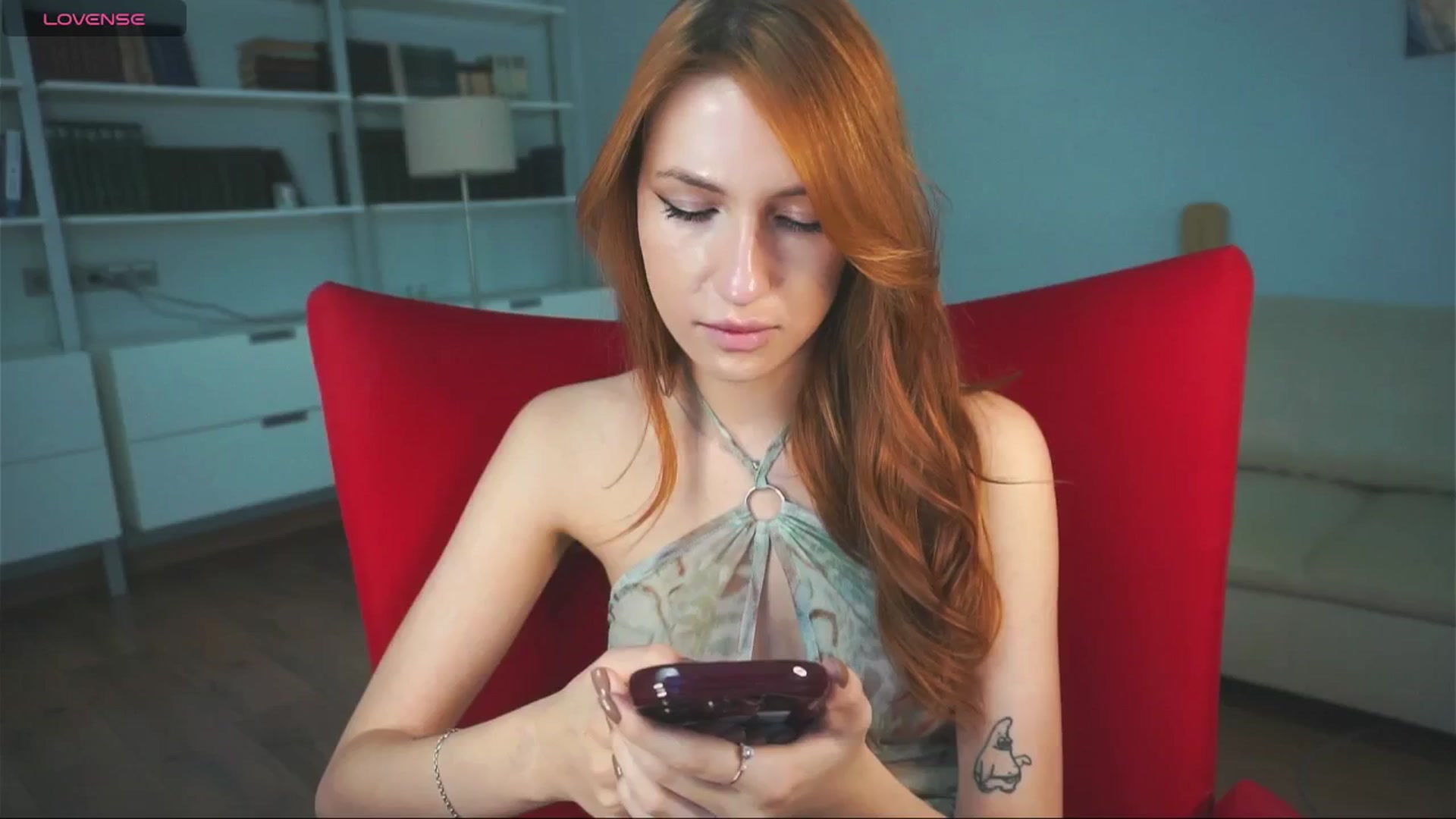 Gallery image thumbnail from LovelyGin's myfreecams stream on, 09/30/2024, 15:51 image 6 of 20