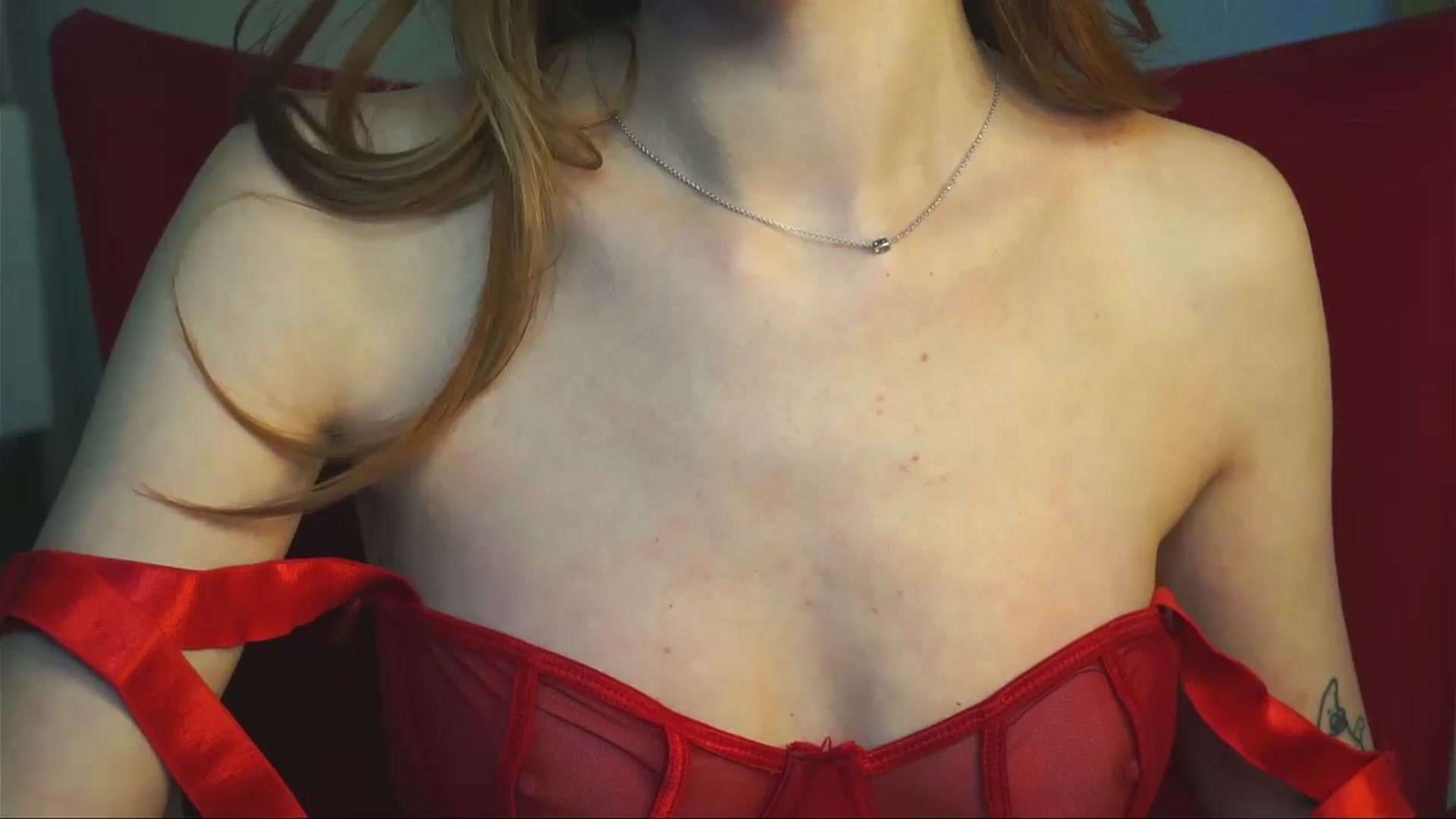 Gallery image thumbnail from LovelyGin's myfreecams stream on, 10/08/2024, 16:12 image 11 of 20