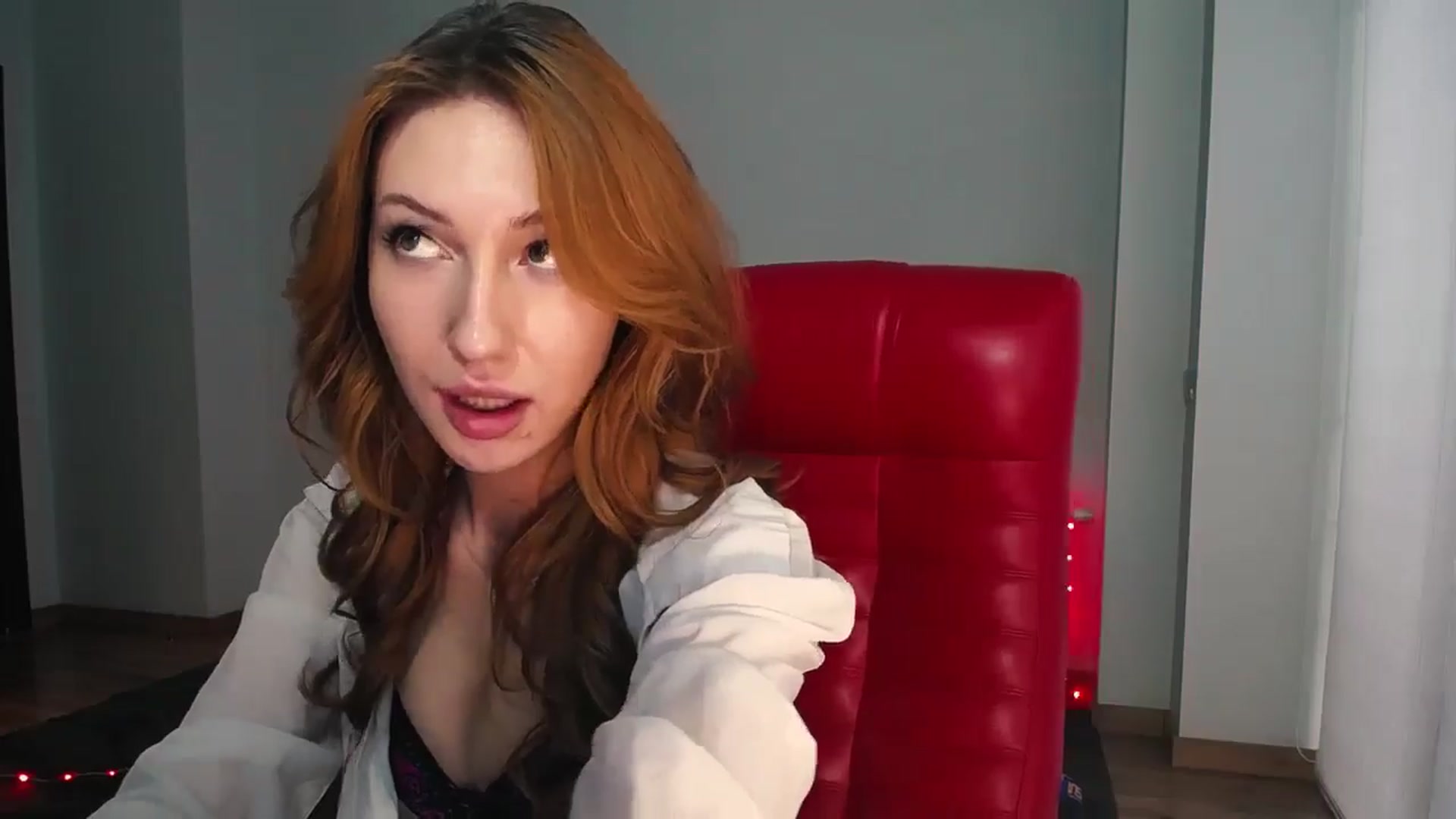 Gallery image thumbnail from LovelyGin's myfreecams stream on, 10/18/2024, 15:24 image 3 of 20