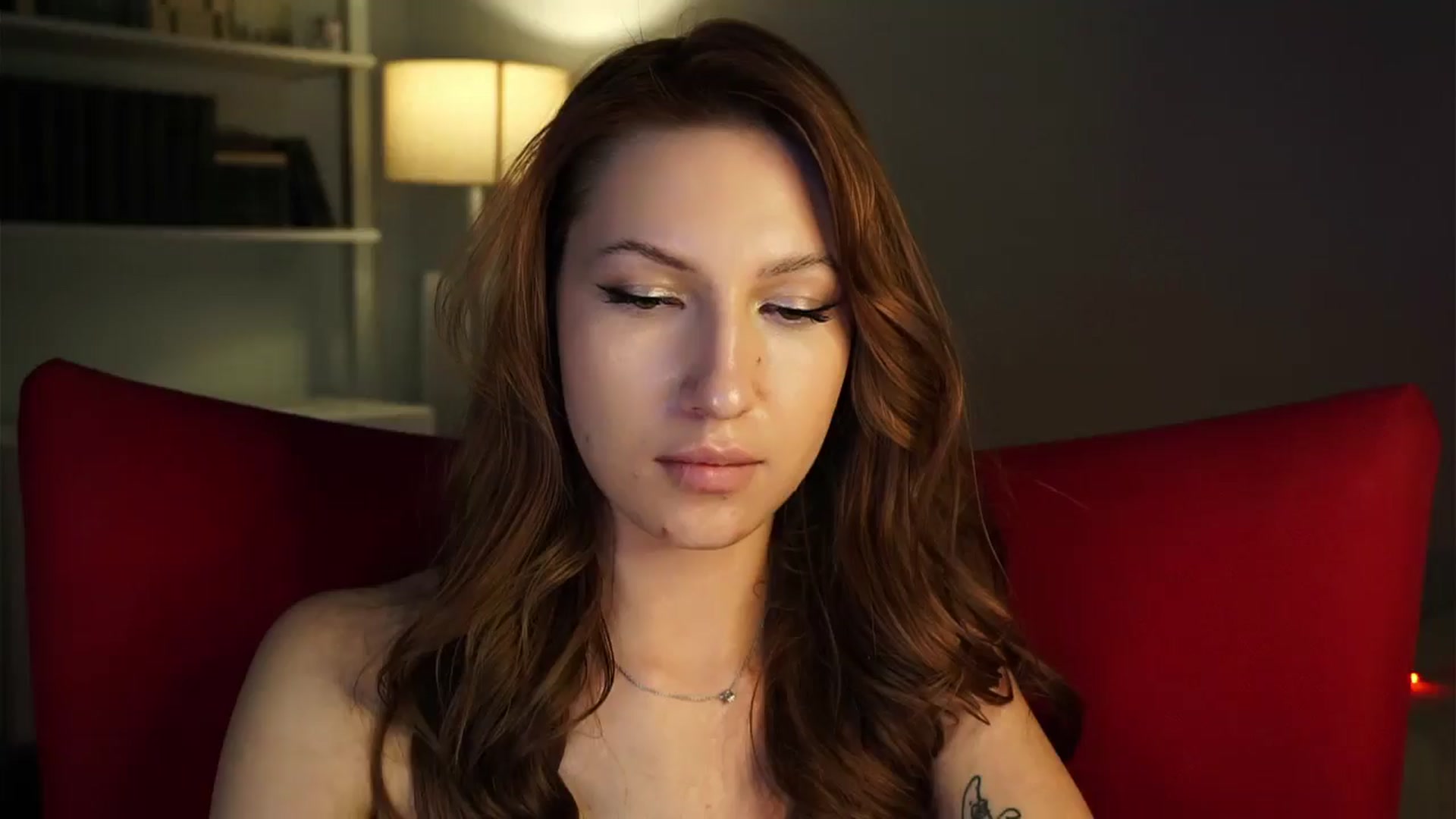 Gallery image thumbnail from LovelyGin's myfreecams stream on, 10/29/2024, 18:32 image 19 of 20
