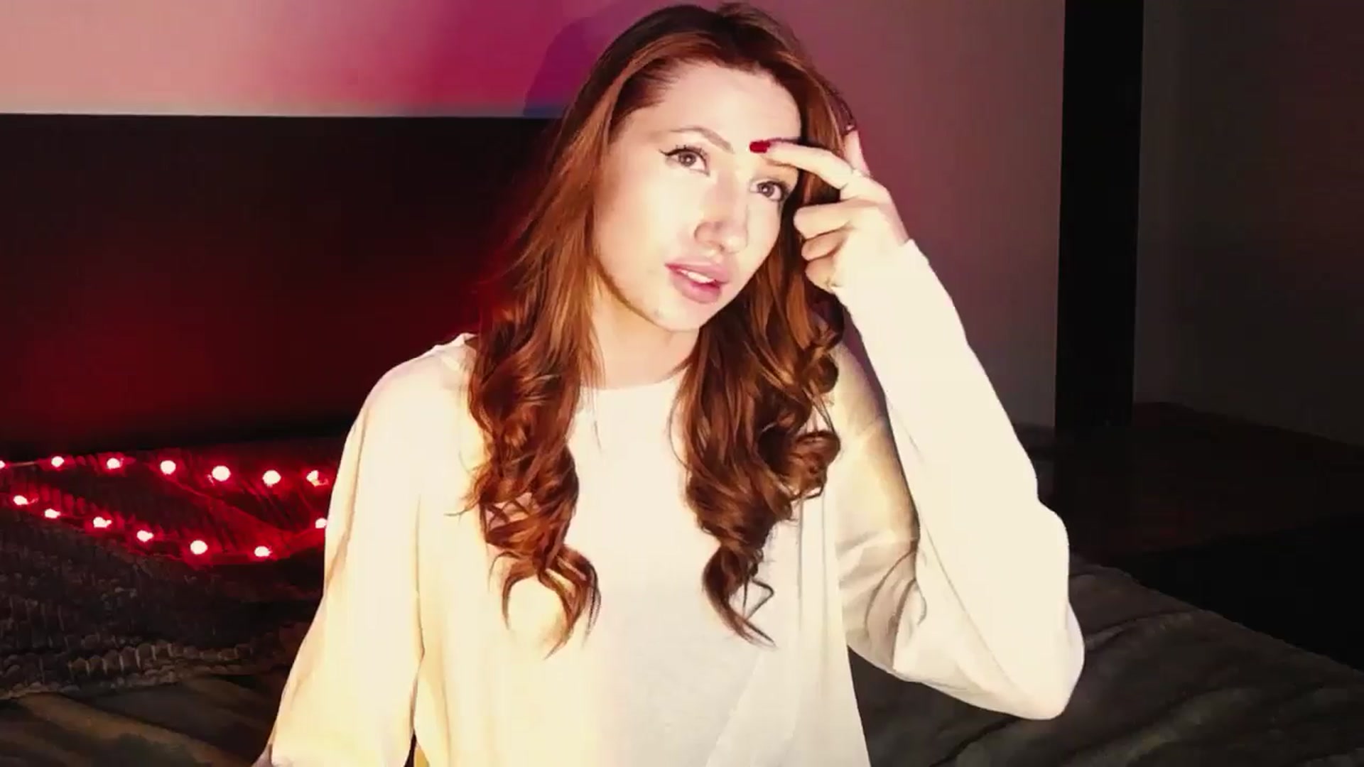 Gallery image thumbnail from LovelyGin's myfreecams stream on, 10/30/2024, 20:02 image 20 of 20