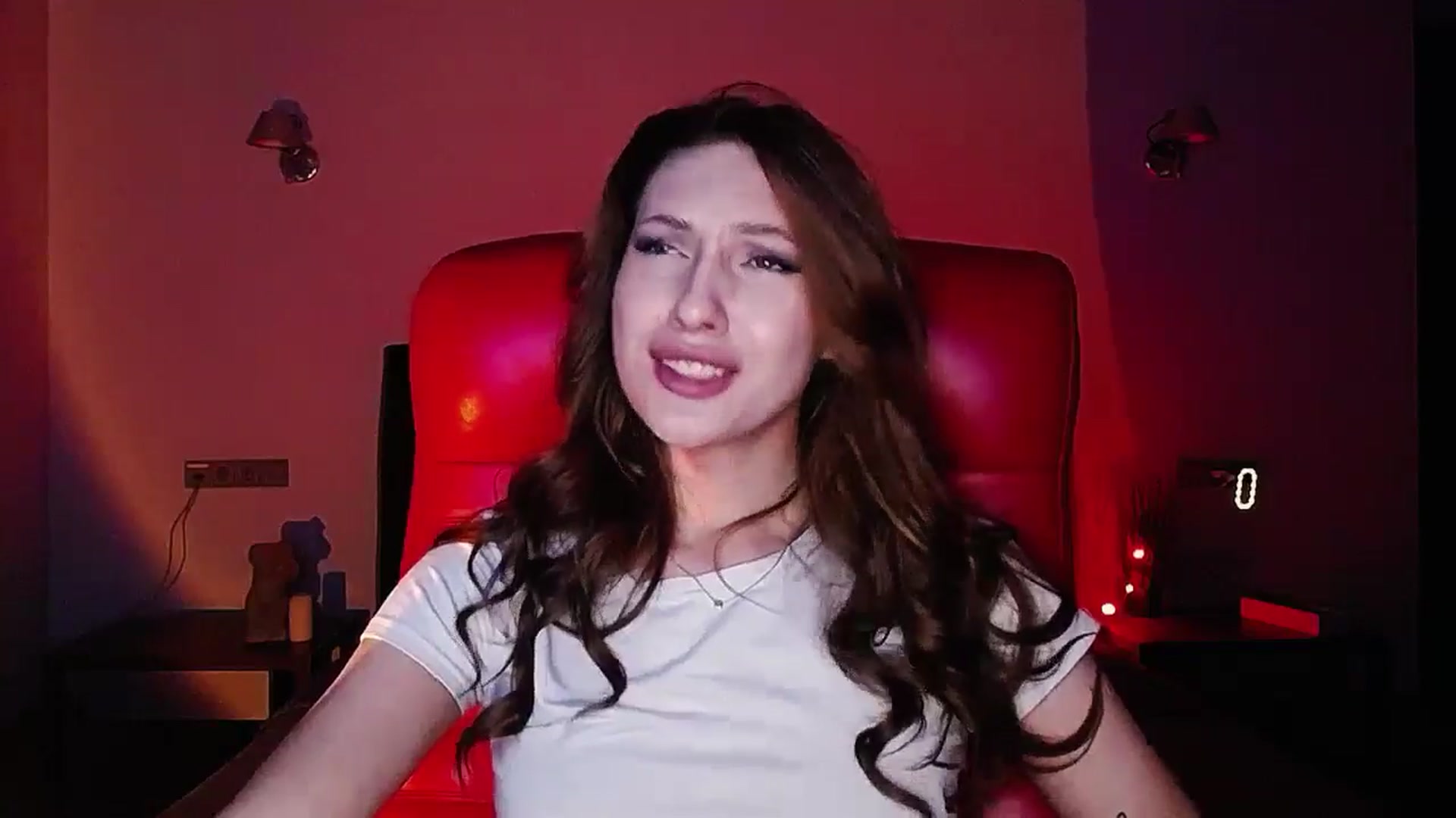 Gallery image thumbnail from LovelyGin's myfreecams stream on, 11/01/2024, 16:04 image 18 of 20