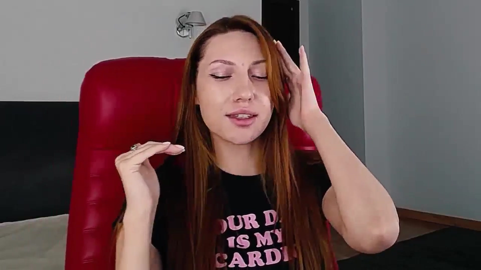 Gallery image thumbnail from LovelyGin's myfreecams stream on, 11/18/2024, 18:30 image 13 of 20