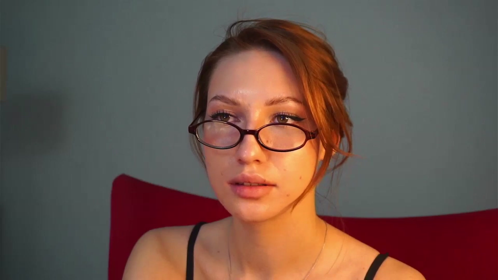 Gallery image thumbnail from LovelyGin's myfreecams stream on, 11/19/2024, 17:00 image 18 of 20