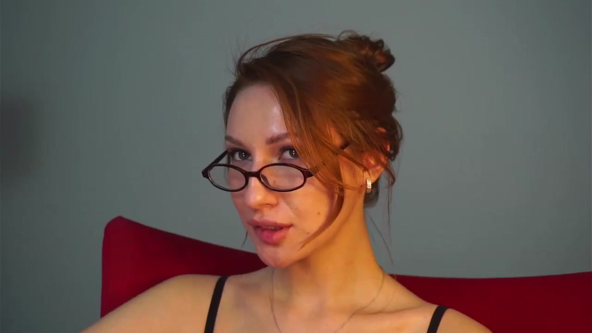 Gallery image thumbnail from LovelyGin's myfreecams stream on, 11/19/2024, 17:00 image 16 of 20