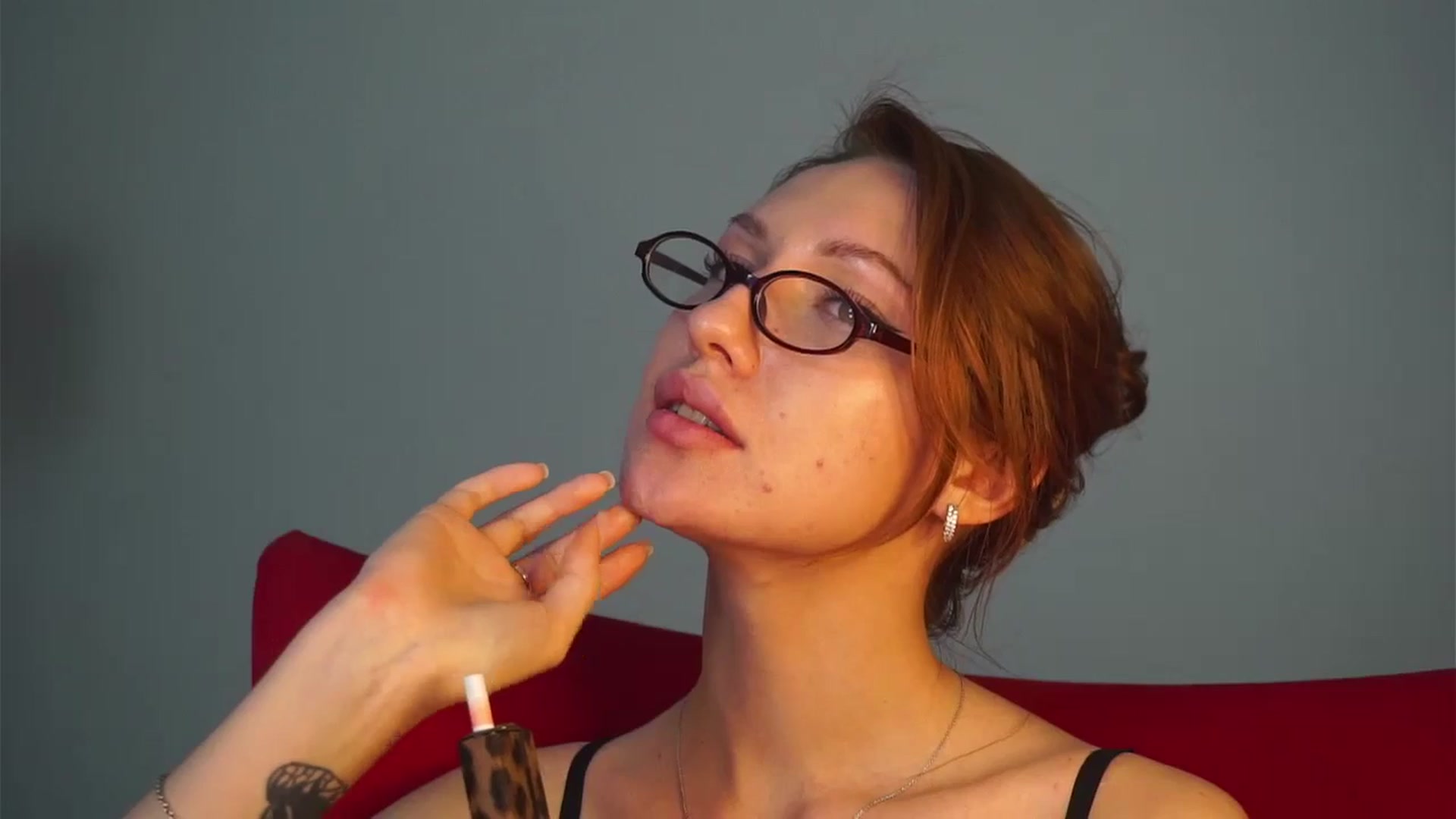 Gallery image thumbnail from LovelyGin's myfreecams stream on, 11/19/2024, 17:00 image 17 of 20