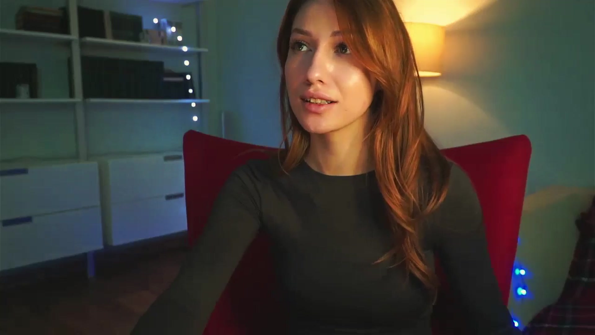 Gallery image thumbnail from LovelyGin's myfreecams stream on, 12/18/2024, 16:10 image 8 of 20