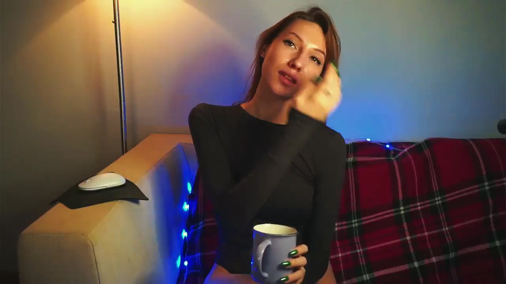 Gallery image thumbnail from LovelyGin's myfreecams stream on, 12/18/2024, 18:54 image 17 of 20