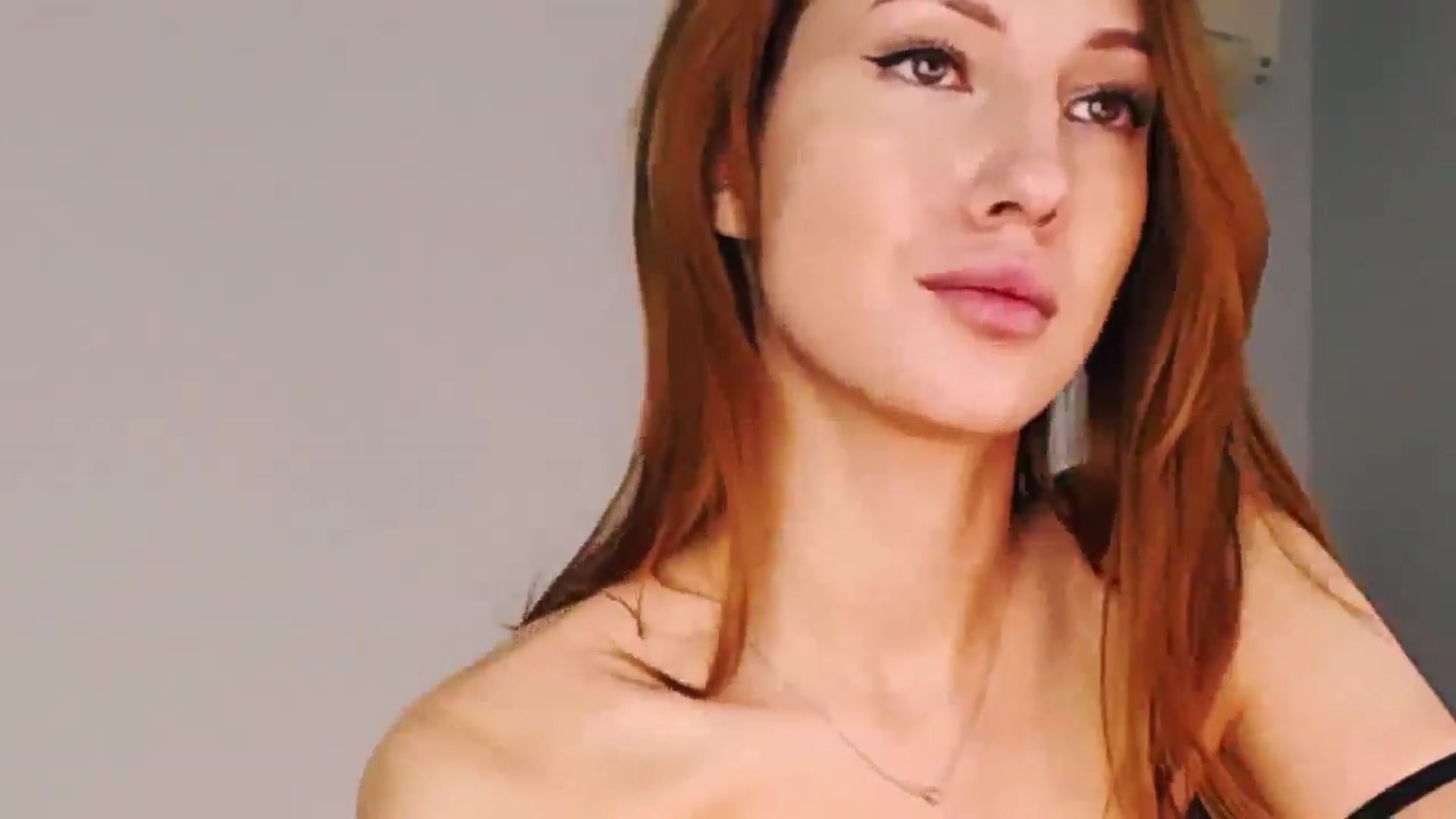 Gallery image thumbnail from LovelyGin's myfreecams stream on, 12/19/2024, 14:25 image 7 of 20