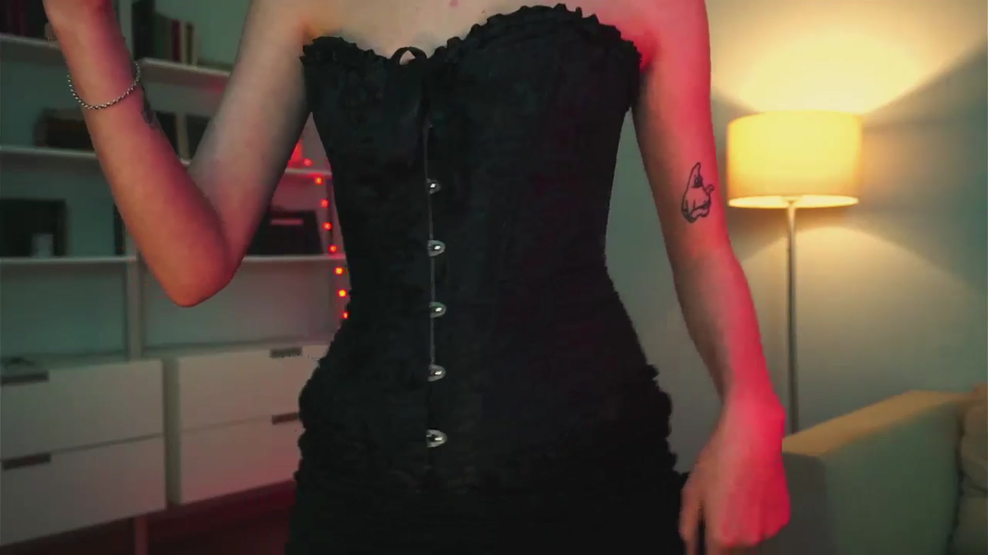 Gallery image thumbnail from LovelyGin's myfreecams stream on, 12/20/2024, 15:38 image 11 of 20