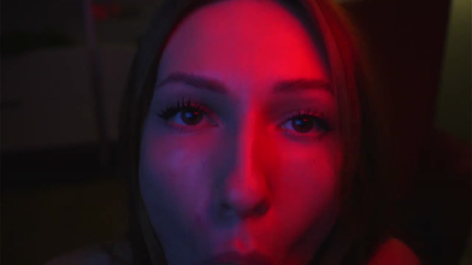 Gallery image thumbnail from LovelyGin's myfreecams stream on, 12/24/2024, 15:38 image 10 of 20