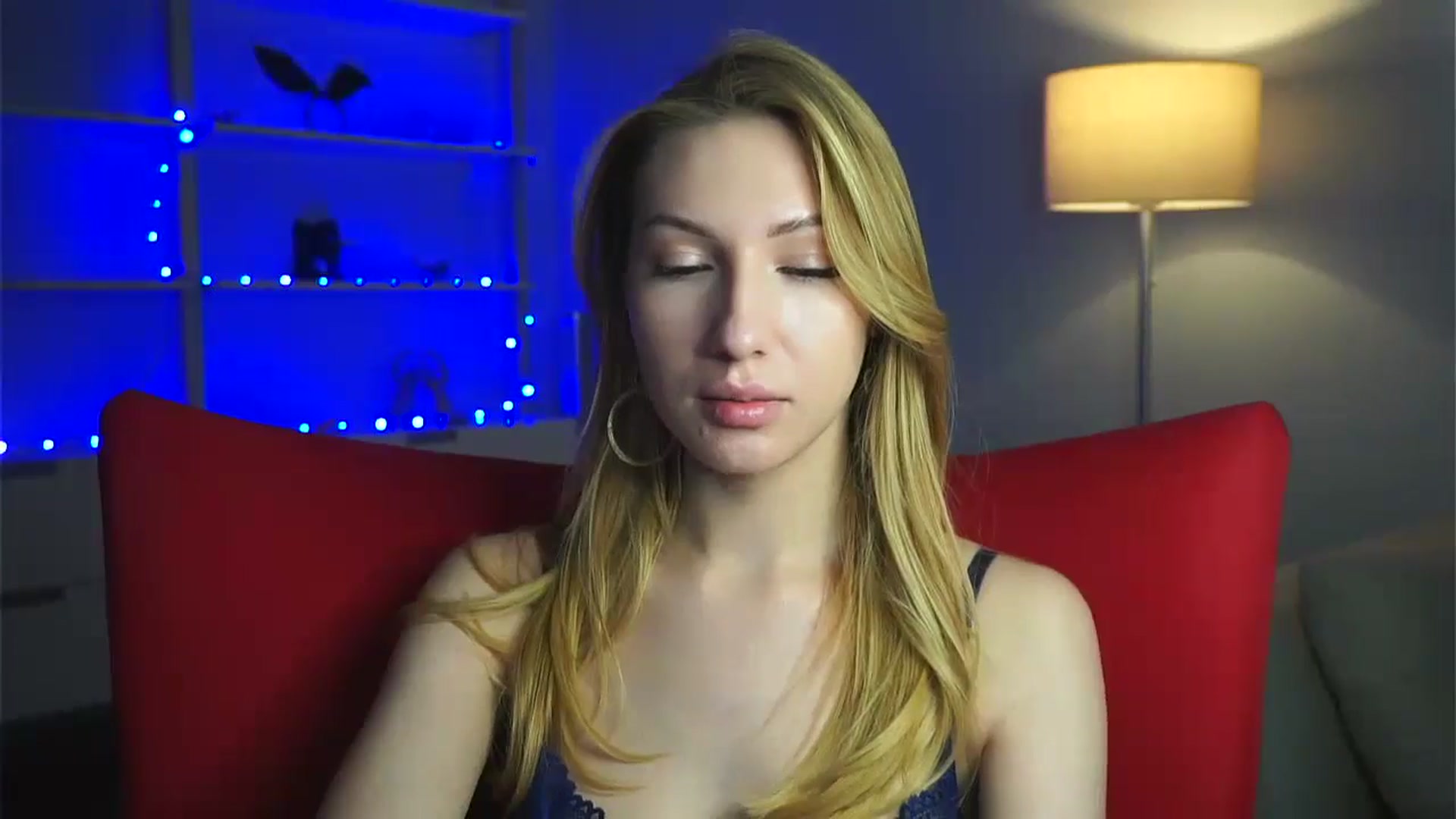 Gallery image thumbnail from LovelyGin's myfreecams stream on, 01/09/2025, 14:23 image 14 of 20