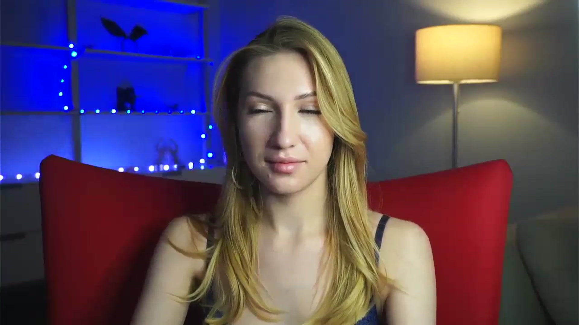 Gallery image thumbnail from LovelyGin's myfreecams stream on, 01/09/2025, 14:23 image 16 of 20